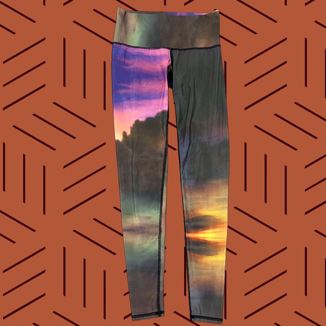Vintage Teeki Leggings Womens Small 26 x 27.5 Skinny Tight Leg Art Sunset Cloud Abstract Size 28" / US 6 / IT 42 - 1 Thumbnail