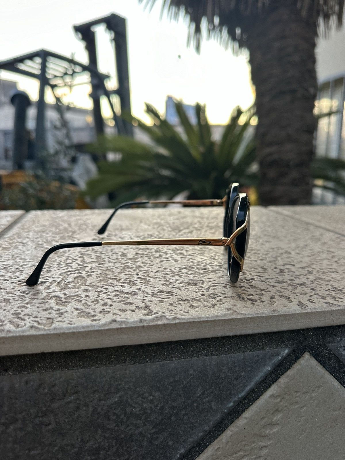 Versace Gianni Versace Vintage Sunglasses 165-S Gold Size ONE SIZE - 2 Thumbnail