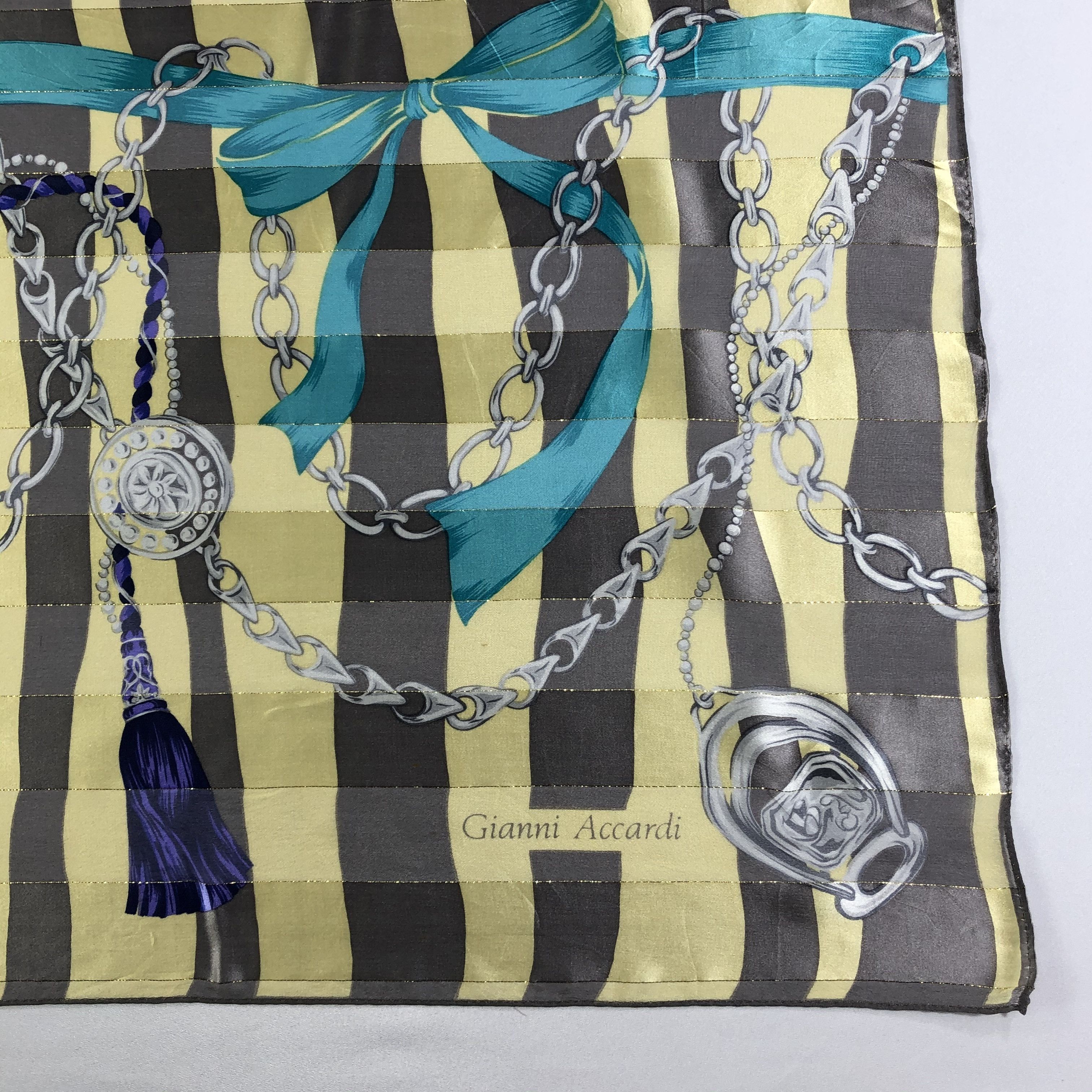 Vintage Vintage Gianni Accardi Silk Scarf Size ONE SIZE - 3 Thumbnail