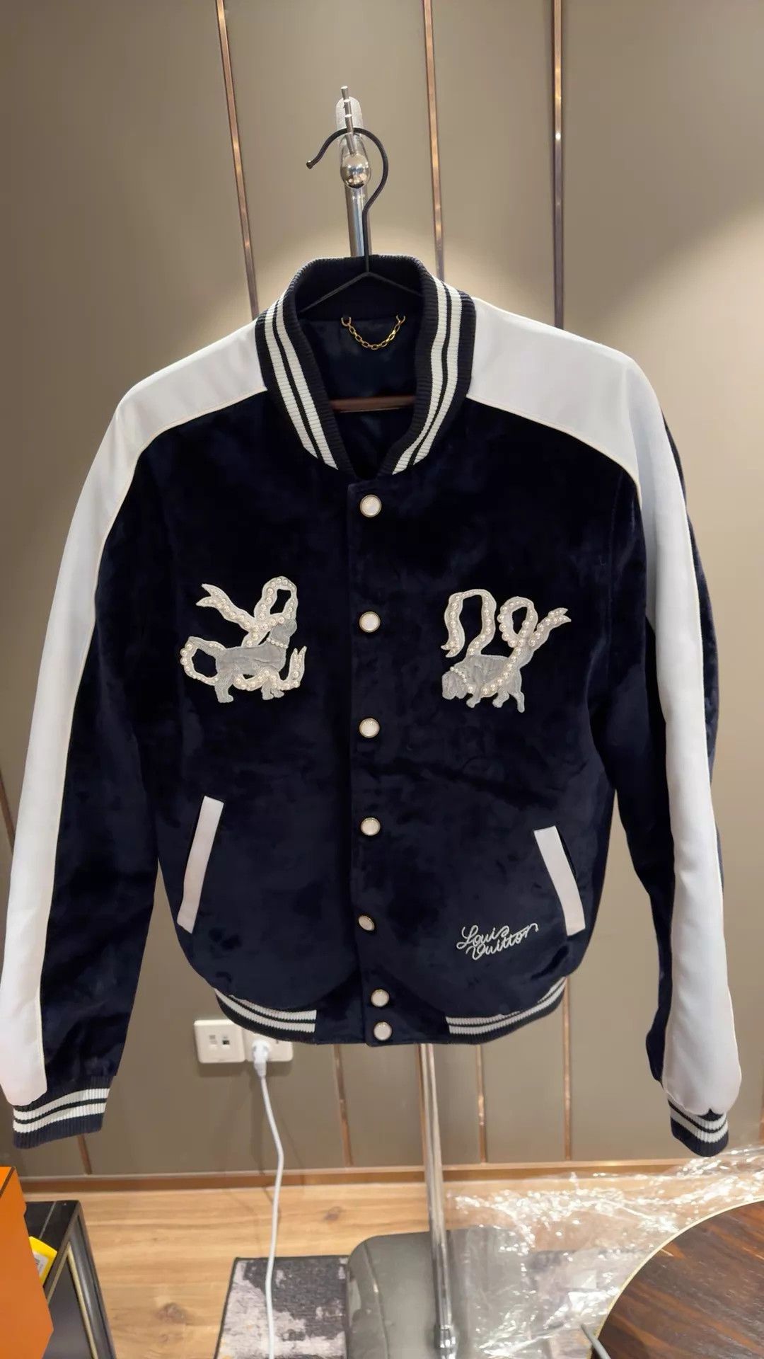 Louis Vuitton LV 50 Size Jacket Size US M / EU 48-50 / 2 - 1 Thumbnail