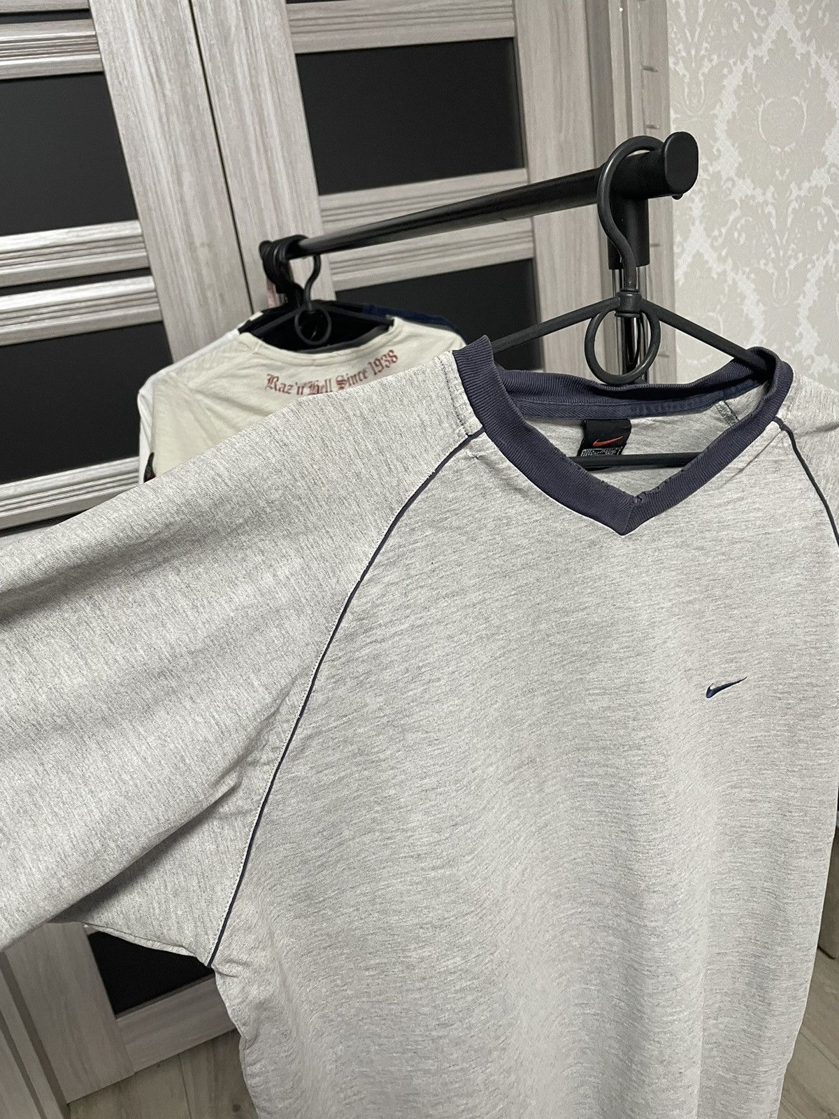 Nike × Vintage Vintage Nike Small Logo Y2K Made In Portugal L Streetwear Size US L / EU 52-54 / 3 - 4 Thumbnail