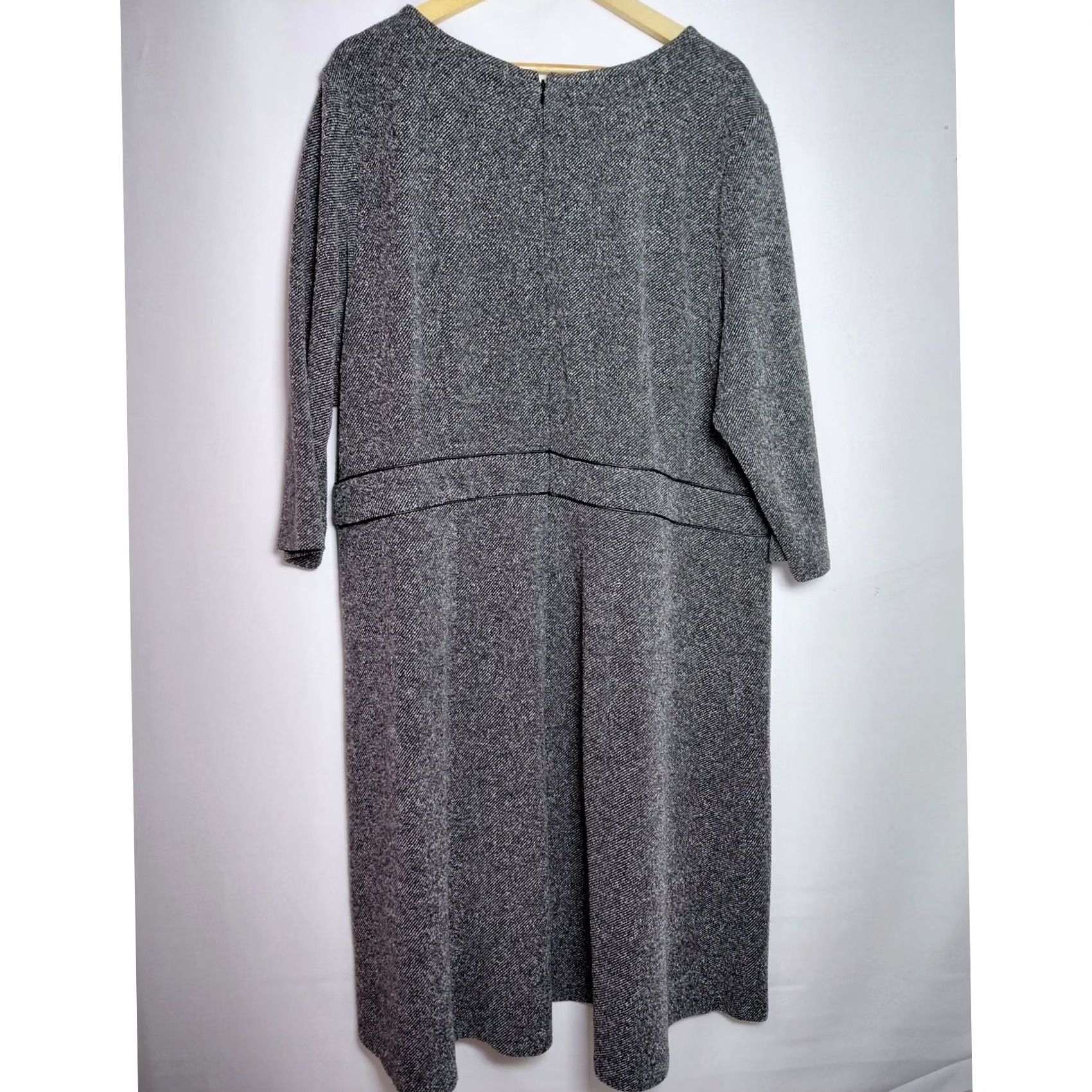 Talbots Talbots Woman Plus Gray Knit Dress Knee Length 3/4 Sleeve Size 24W Women Shift Dress Casual Workwear Mens Womens? Size 4XL / US 24-26 - 2 Thumbnail
