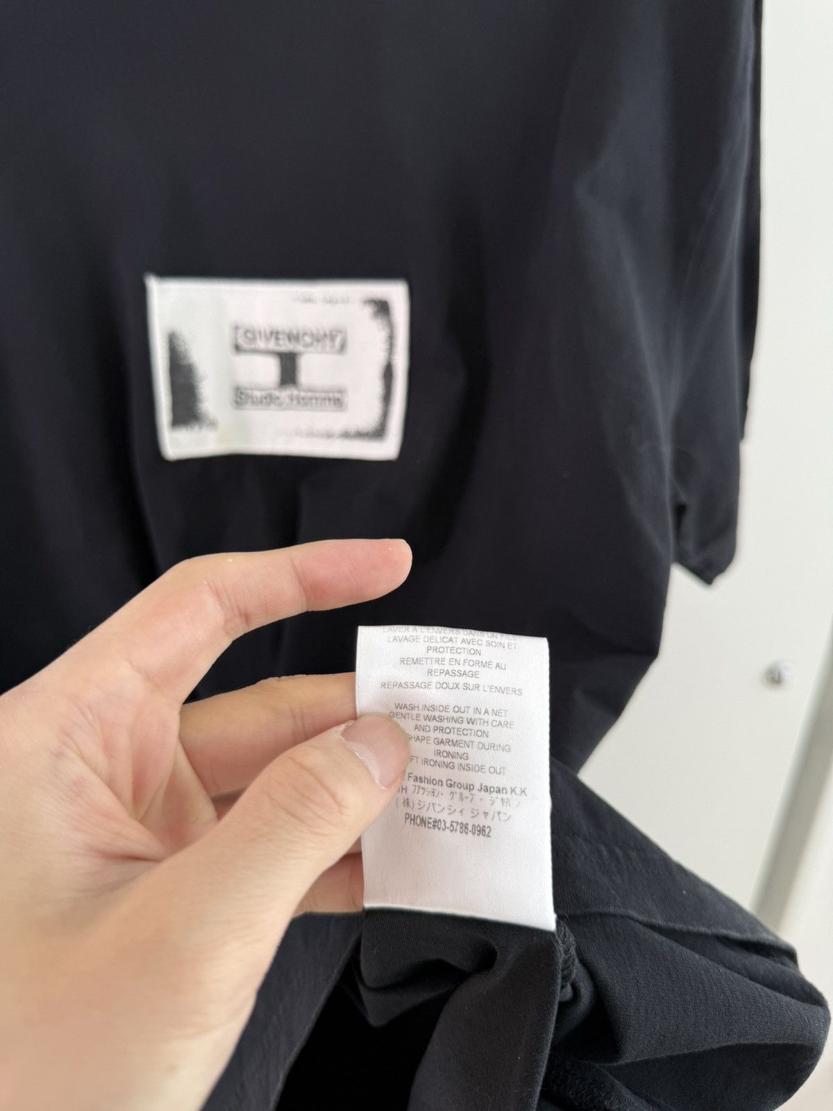 Givenchy Givenchy Black Stamp Patch T-Shirt Size US M / EU 48-50 / 2 - 5 Thumbnail
