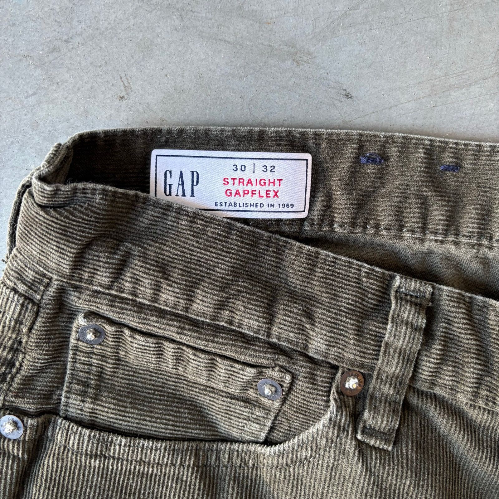 Gap y2k GAP green earthtone corduroy pants Size US 30 / EU 46 - 3 Thumbnail