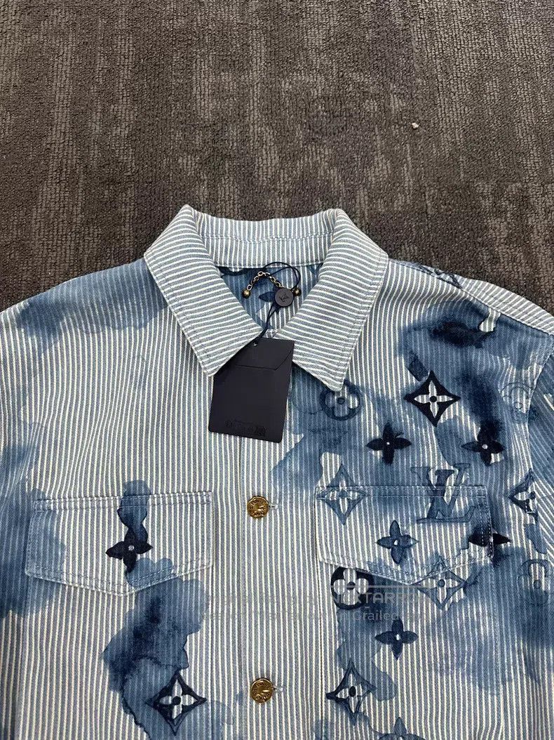Louis Vuitton Louis Vuitton Blue and White Stripe Long Sleeve Shirt Size US L / EU 52-54 / 3 - 3 Thumbnail
