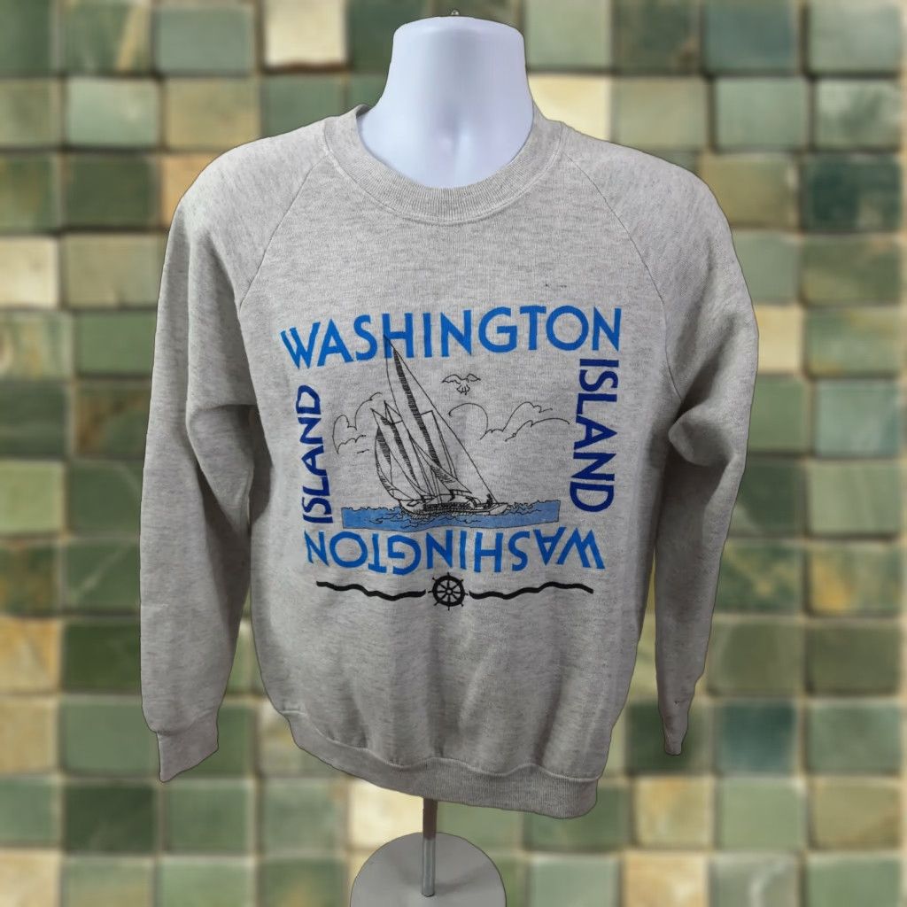 Jerzees VINTAGE Jerzees Raglan Sweatshirt Gray Washington Island 90s Large Unisex Adults Long Sleeve Crew Neck Sweatshirt Mens Womens Size US L / EU 52-54 / 3 - 1 Thumbnail