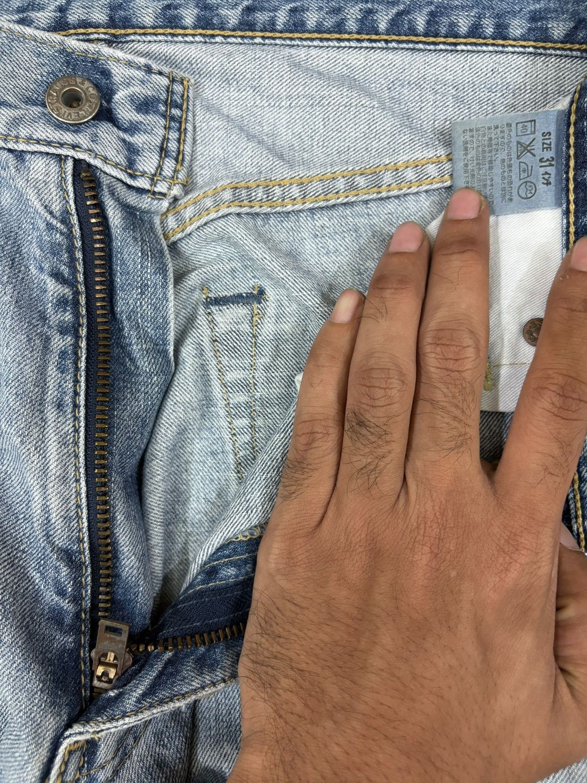 Levi's Vintage 90s Levi’s 503 Faded Wash Distressed Baggy Jeans Size US 32 / EU 48 - 9 Thumbnail