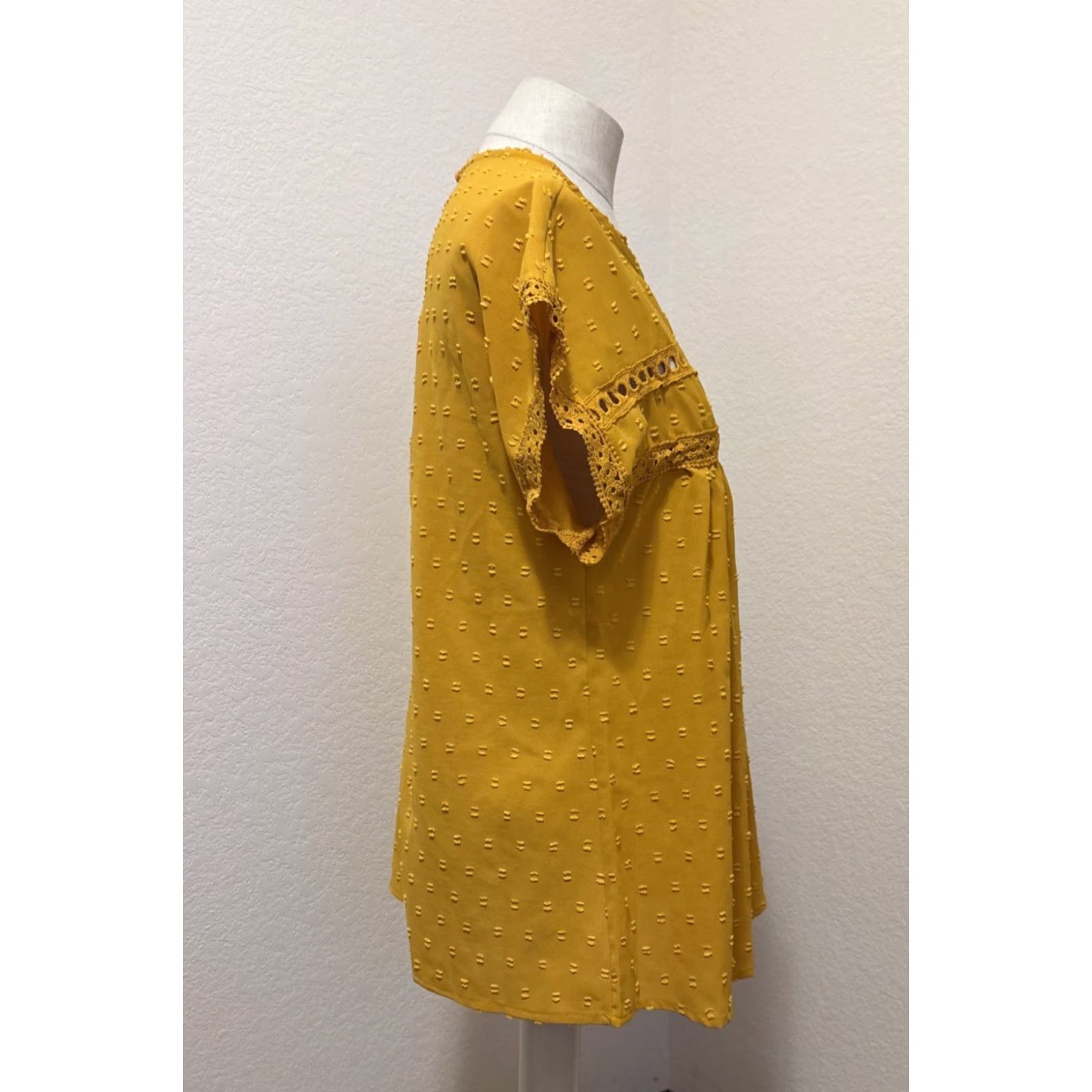 Shein SheIn Blouse Shirt Ladies XS? (Note: Original size M) -> This output is invalid; please provide the original title text only. Size M / US 6-8 / IT 42-44 - 4 Thumbnail