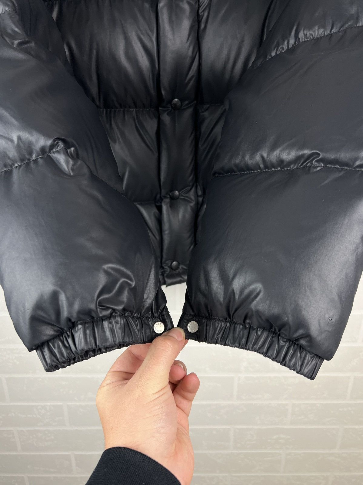 Moncler MONCLER Jacket Down Puffer Patch Logo Black Vintage Rare Men Size US S / EU 44-46 / 1 - 19 Thumbnail