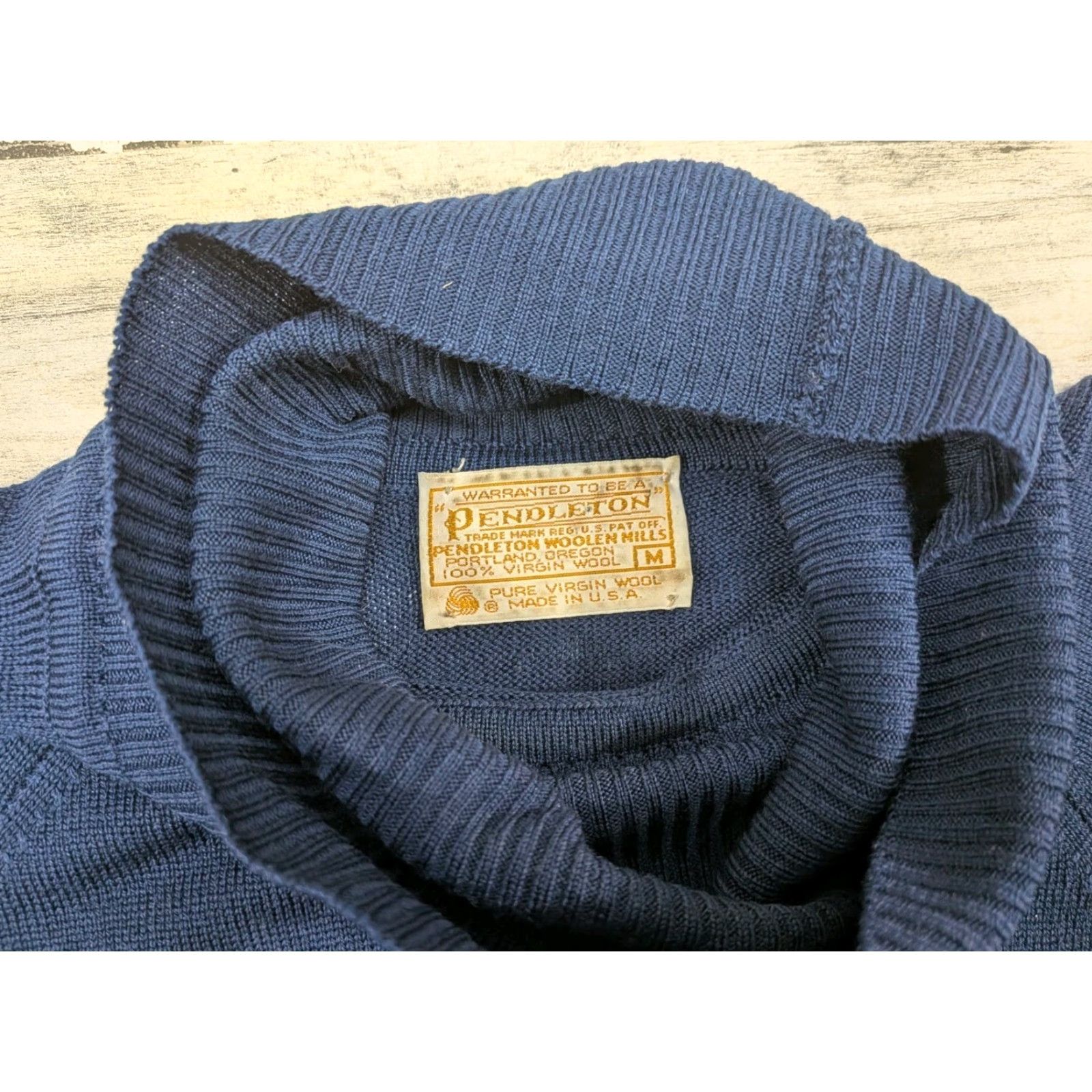 Pendleton VINTAGE Pendleton Sweater Womens Medium Blue Turtle Neck Raglan USA Made Size M / US 6-8 / IT 42-44 - 2 Thumbnail