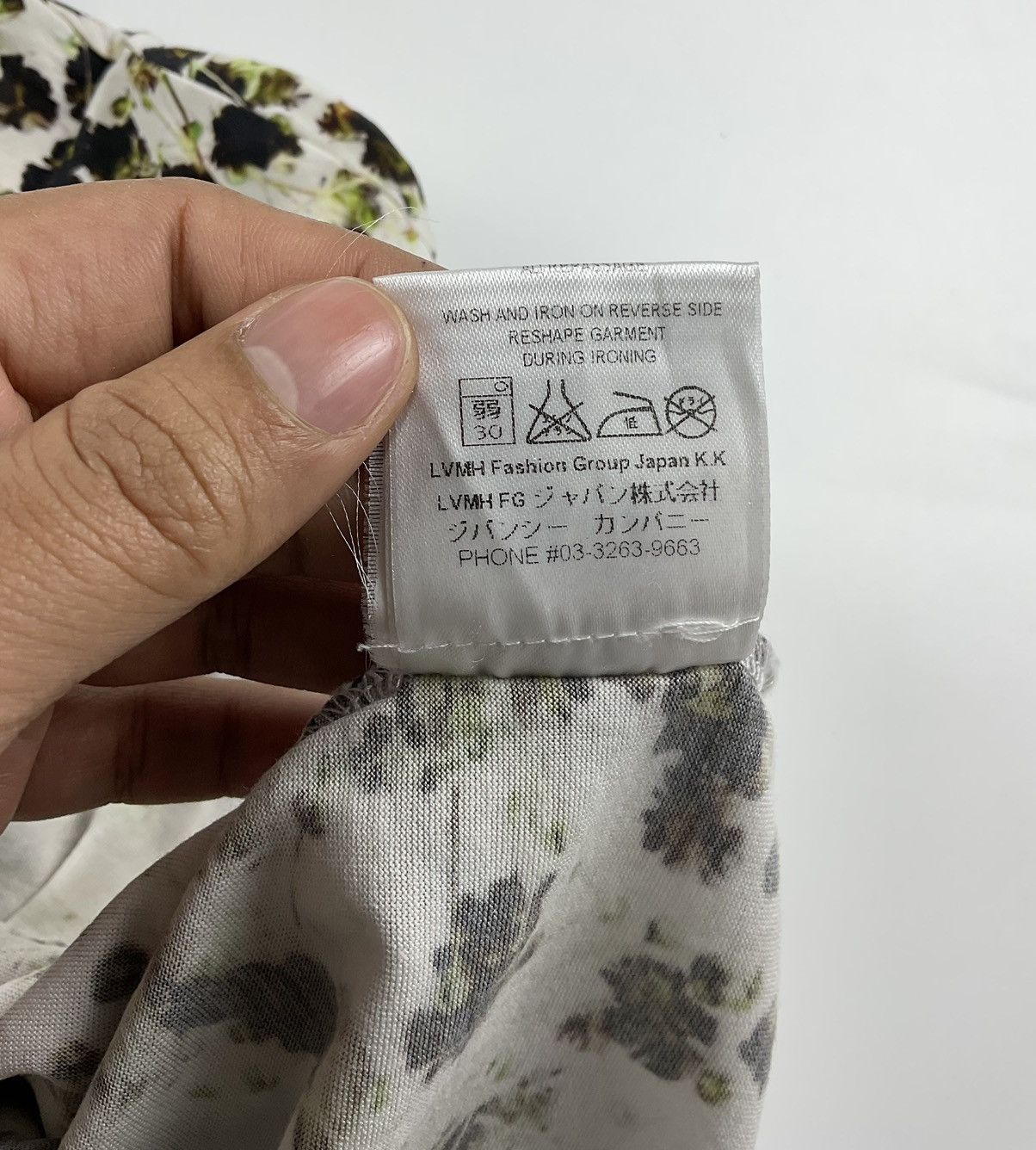 Givenchy Givenchy S/S'15 Floral Tee Size US M / EU 48-50 / 2 - 8 Thumbnail