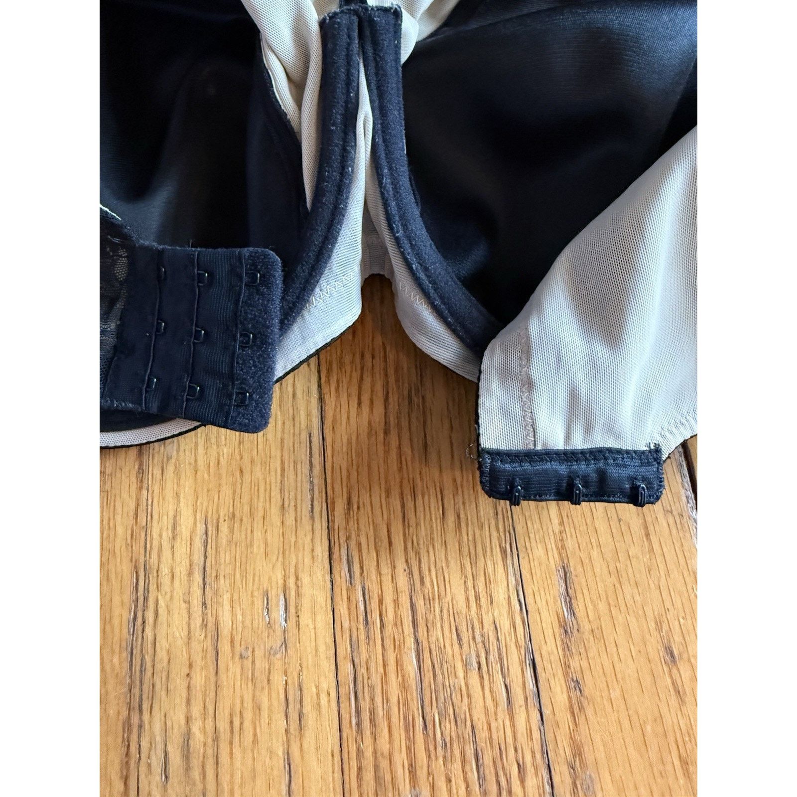 Other Goddess Bra GD6750 Yvette Back Smoothing black size 40H EUC Size ONE SIZE - 3 Thumbnail