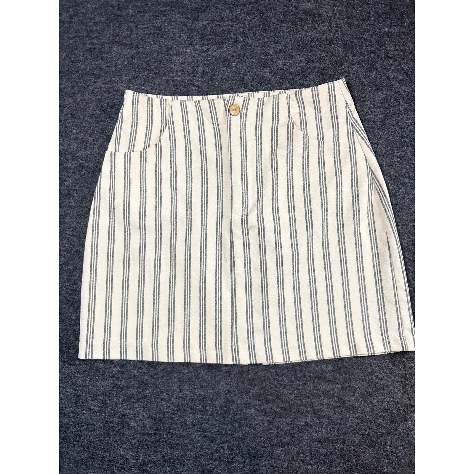 Pull & Bear Pull & Bear Striped Mini Skirt Size M 28 High Waist Casual Size 28" / US 6 / IT 42 - 2 Thumbnail