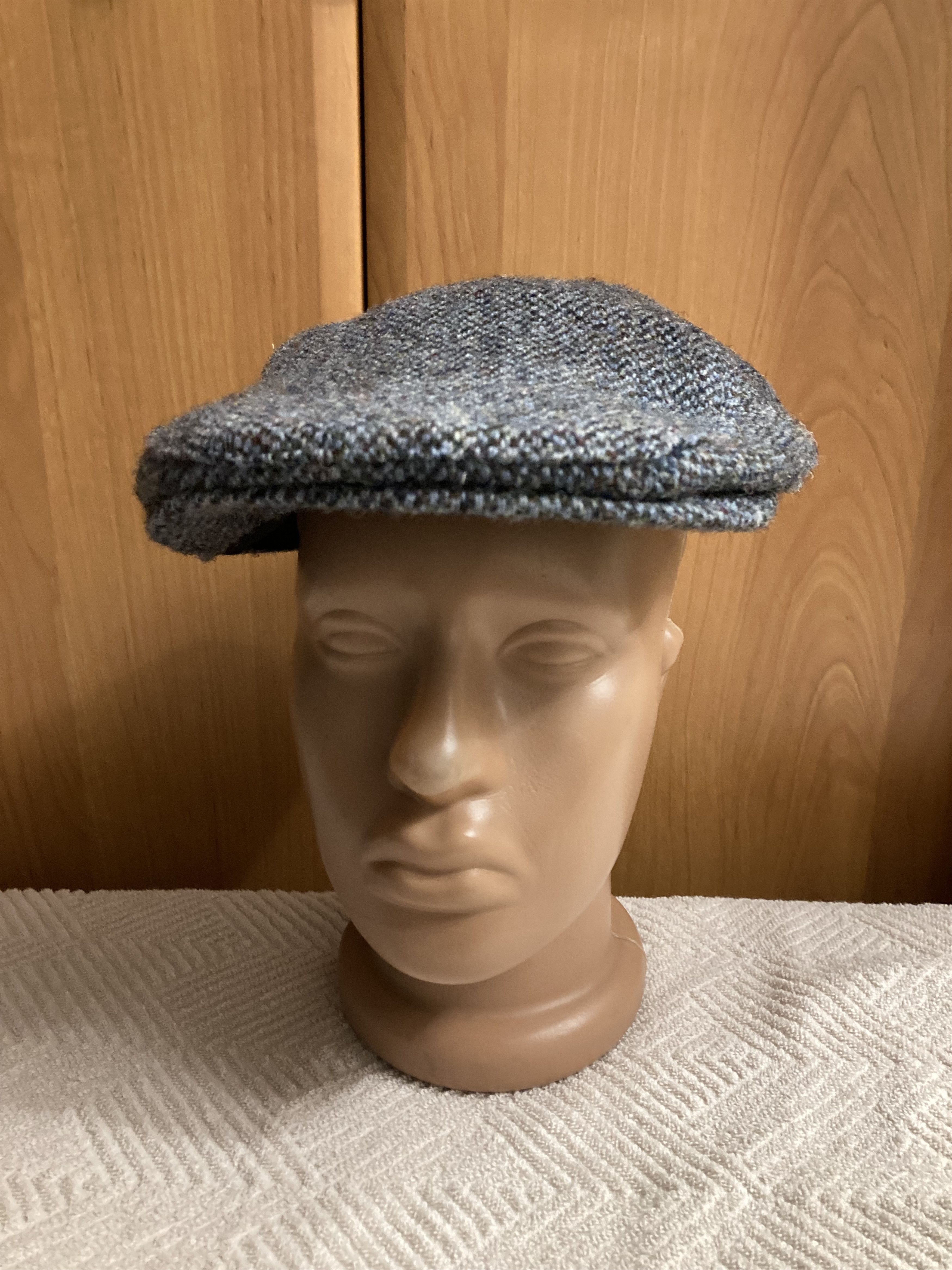 Handmade × Harris Tweed Handwoven Authentic Harris Tweed Men's Flat Cap Size ONE SIZE - 2 Thumbnail