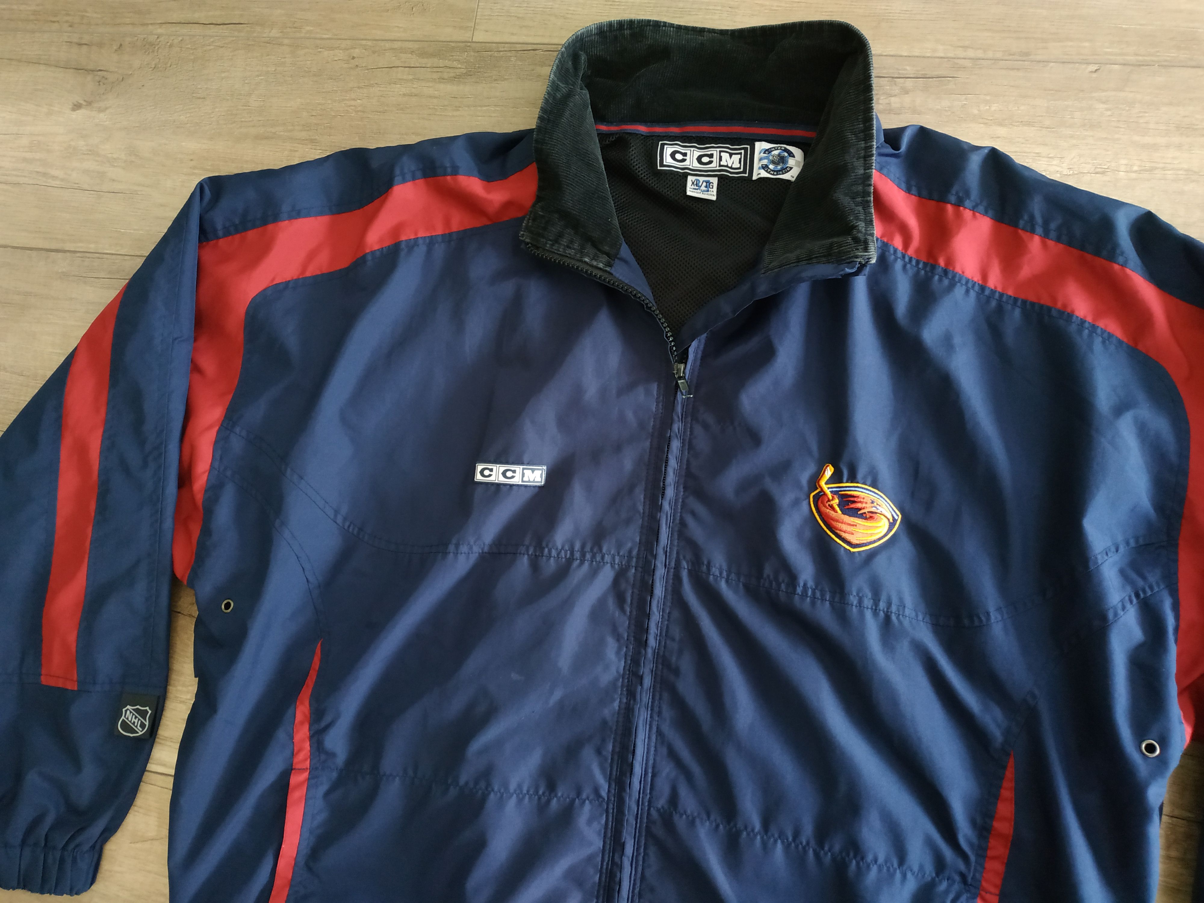 Ccm CCM NHL Atlanta Men's Vintage Full Zip Hockey Jacket, s. XL Size US XL / EU 56 / 4 - 3 Thumbnail