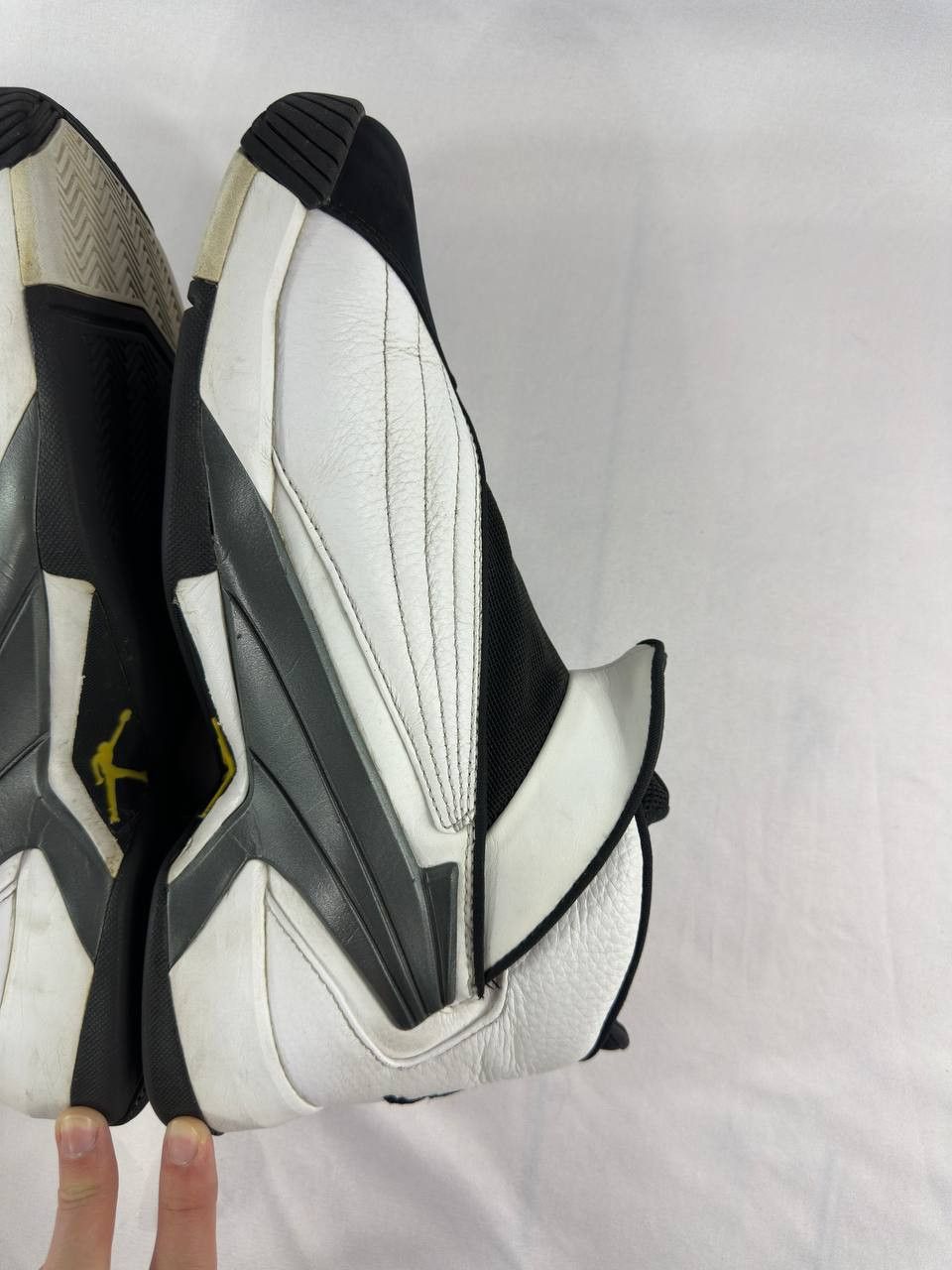 Nike Nike Air Jordan Jumpman Swift 'White Black' AT2555-100 Size US 12 / EU 45 - 12 Thumbnail