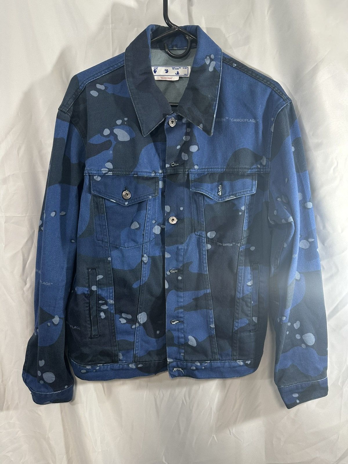 Off-White OFF WHITE BLUE CAMO DENIM JACKET Size US M / EU 48-50 / 2 - 2 Thumbnail