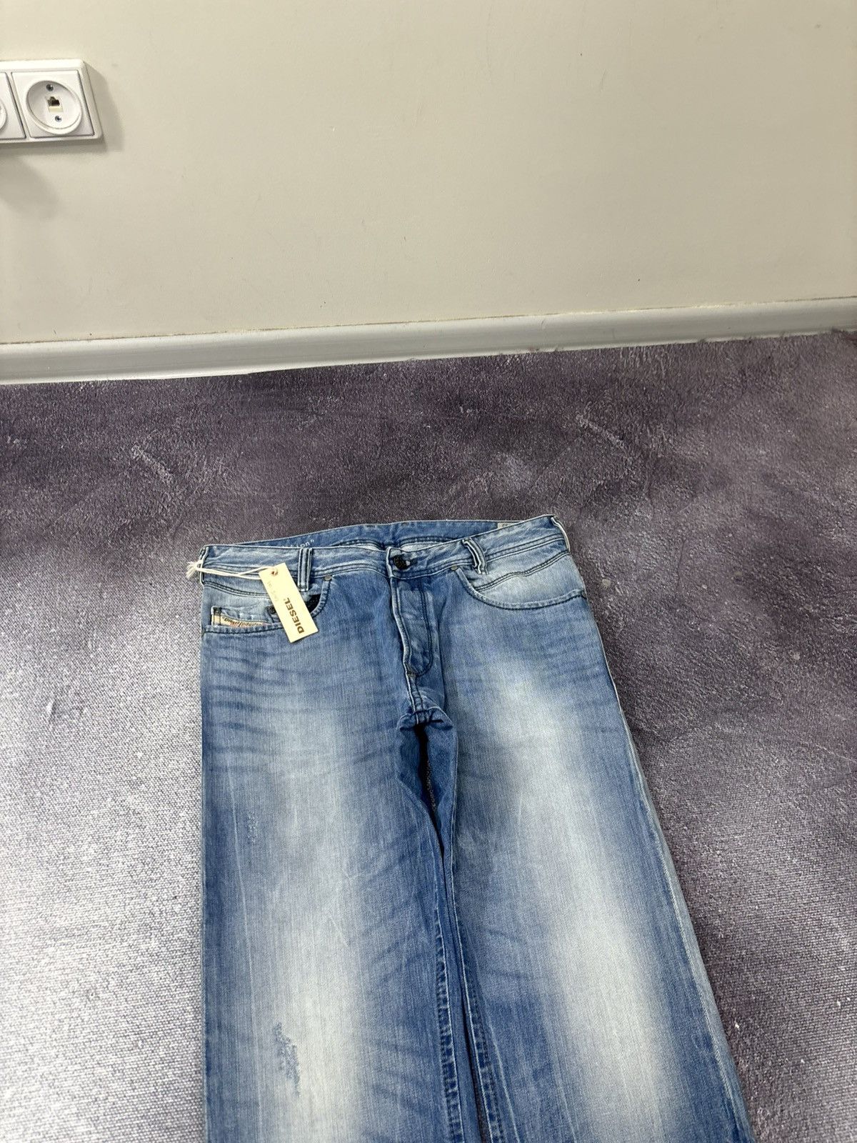 Diesel Diesel Poiak Regular Slim Tapered NWT Men’s Blue Denim Jeans Size US 31 - 4 Thumbnail
