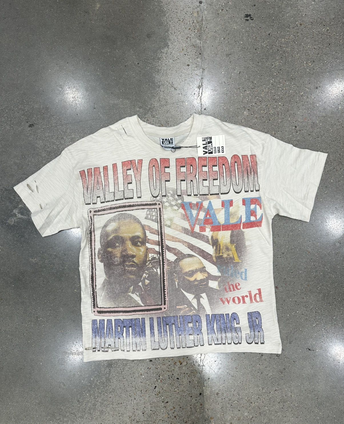 Freedom tee