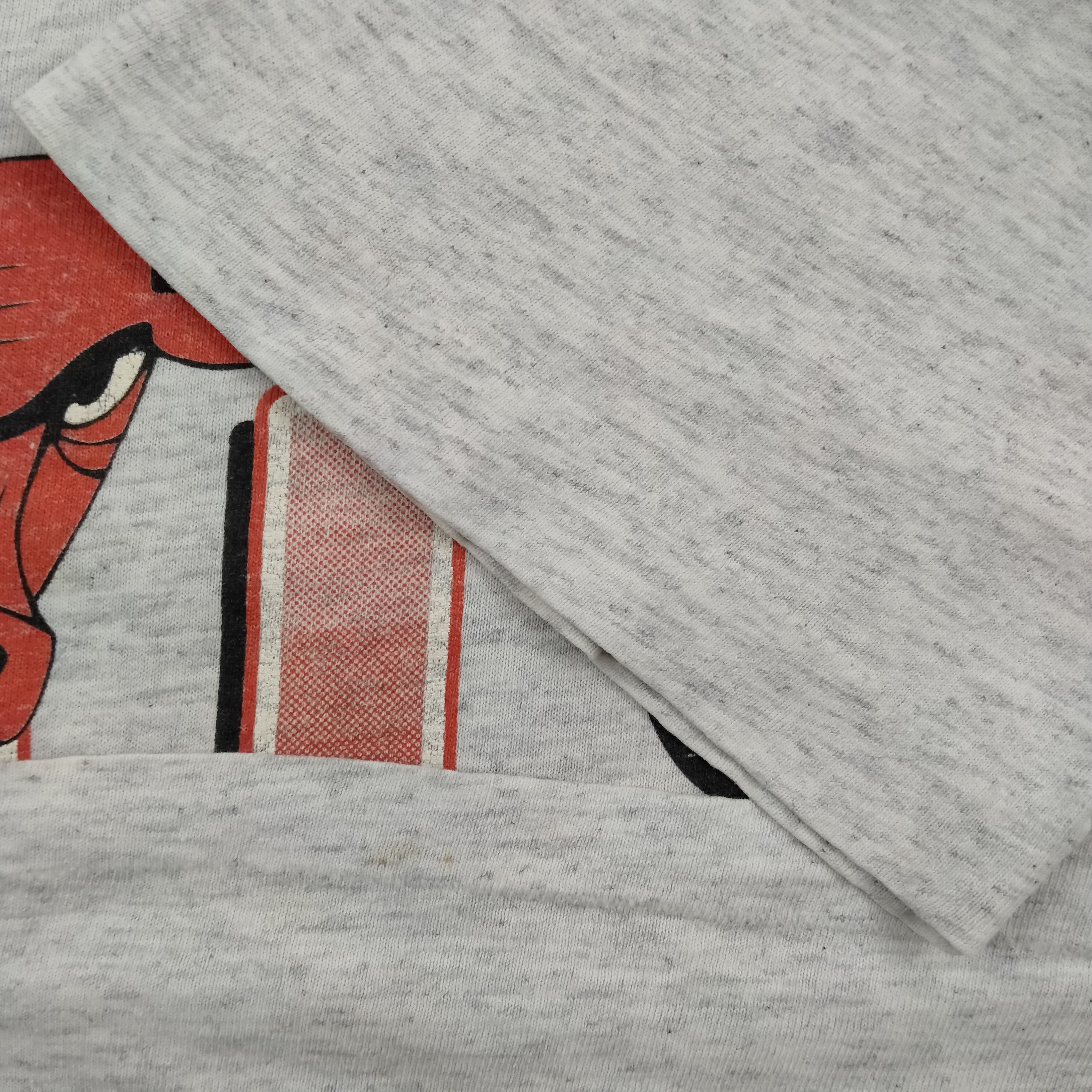 NBA Vintage Chicago Bulls Large Tshirt - G082 Size US L / EU 52-54 / 3 - 8 Thumbnail