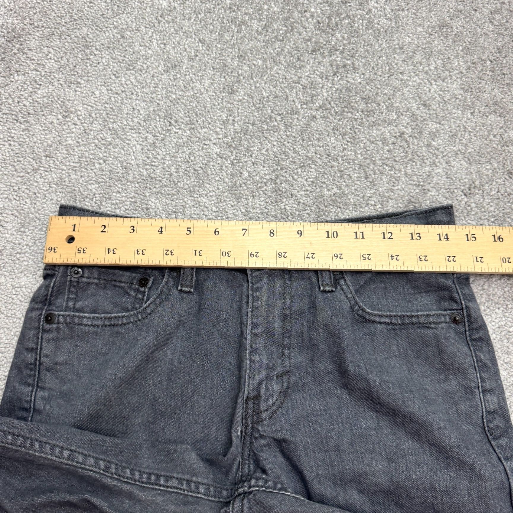 Levi's Levi's 511 Slim Fit Denim Jeans Mens 30x30 Gray Charcoal Wash Straight Leg Casual Streetwear USA 5-Pocket Design Size US 30 / EU 46 - 7 Thumbnail