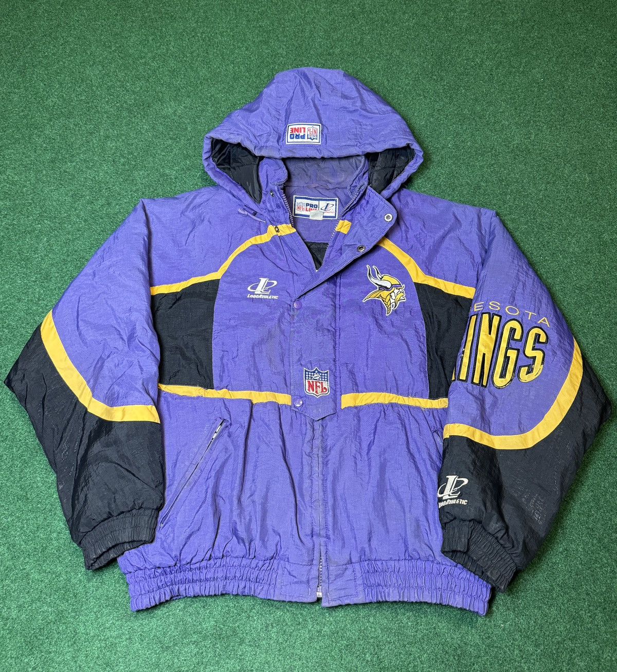 Logo Athletic × NFL × Vintage VTG 90s Minessota Vikings RARE Logo Athletic Full Zip Jacket Size US XL / EU 56 / 4 - 1 Thumbnail
