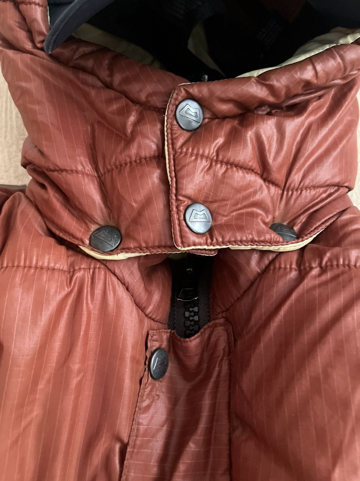 Mountain Equipment Vintage Mountain Equipment Puffer Jacket BrownHooded Outdoor Size US L / EU 52-54 / 3 - 5 Thumbnail