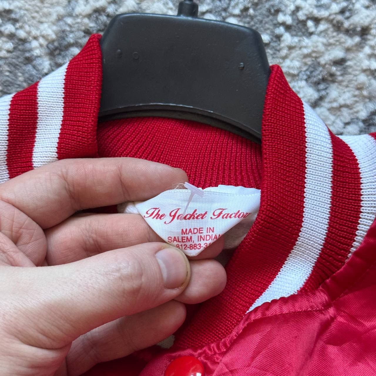 Vintage Vintage 80’s IU Indiana Hoosiers Retro Satin Bomber Jacket Size US XL / EU 56 / 4 - 9 Thumbnail