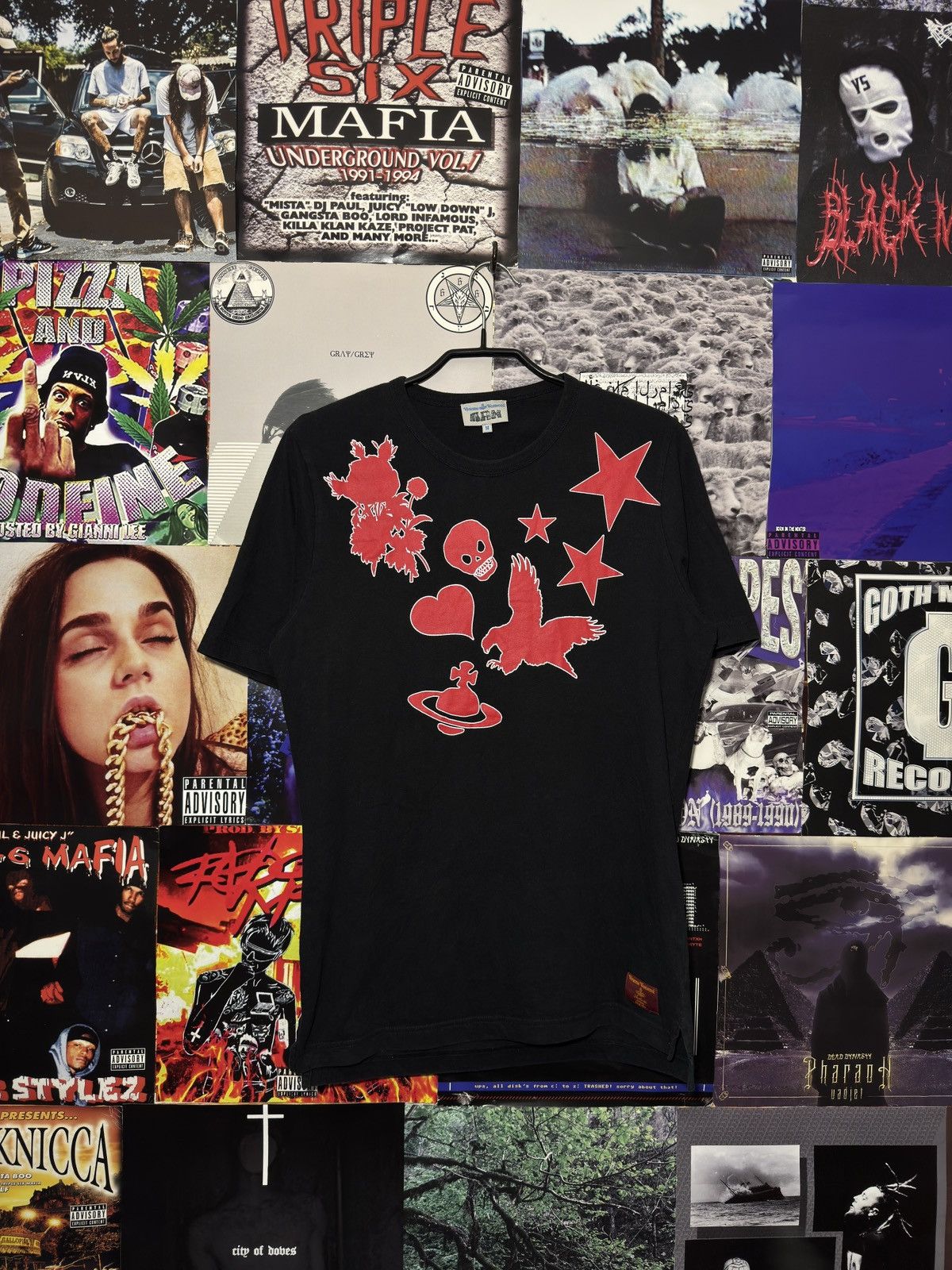 Vivienne Westwood Vivienne Westwood Man Red Skull Orb T-Shirt Size US M / EU 48-50 / 2 - 1 Thumbnail