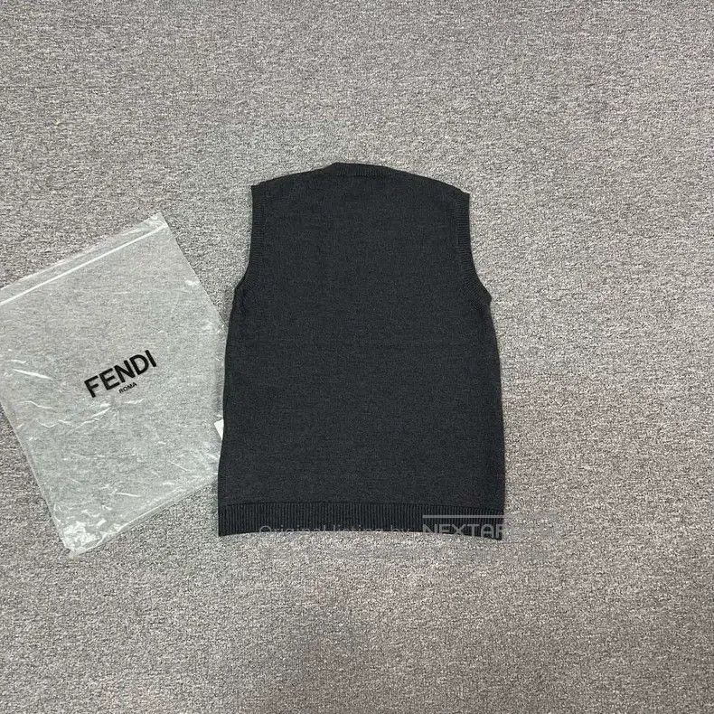 Fendi Fendi Double F Embroidered Logo Wool Knit Vest Size M / US 6-8 / IT 42-44 - 8 Thumbnail