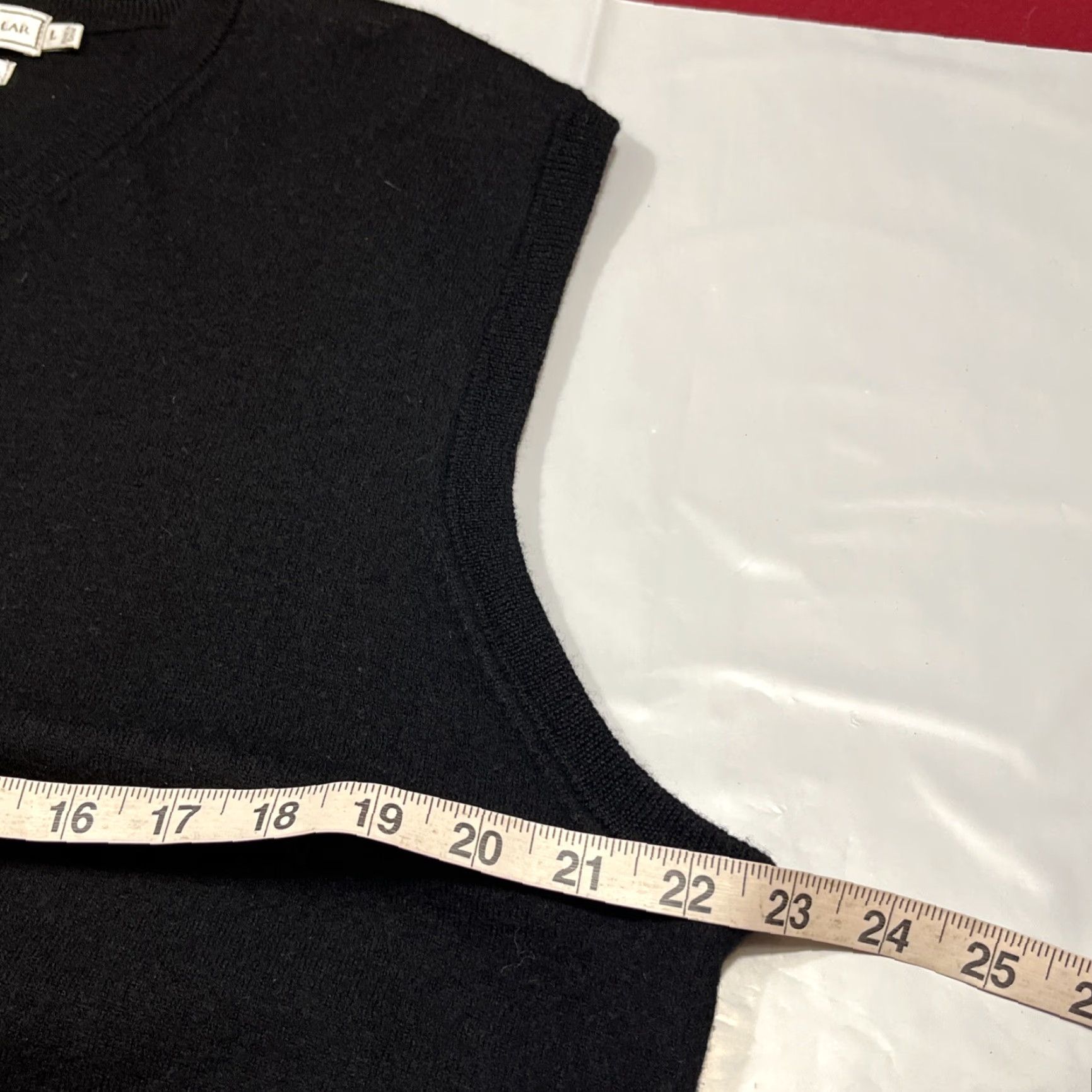 Peter Millar PETER MILLAR Black V-Neck Vest Sweater Mens L 100% Pure Merino Wool Size US L / EU 52-54 / 3 - 7 Thumbnail