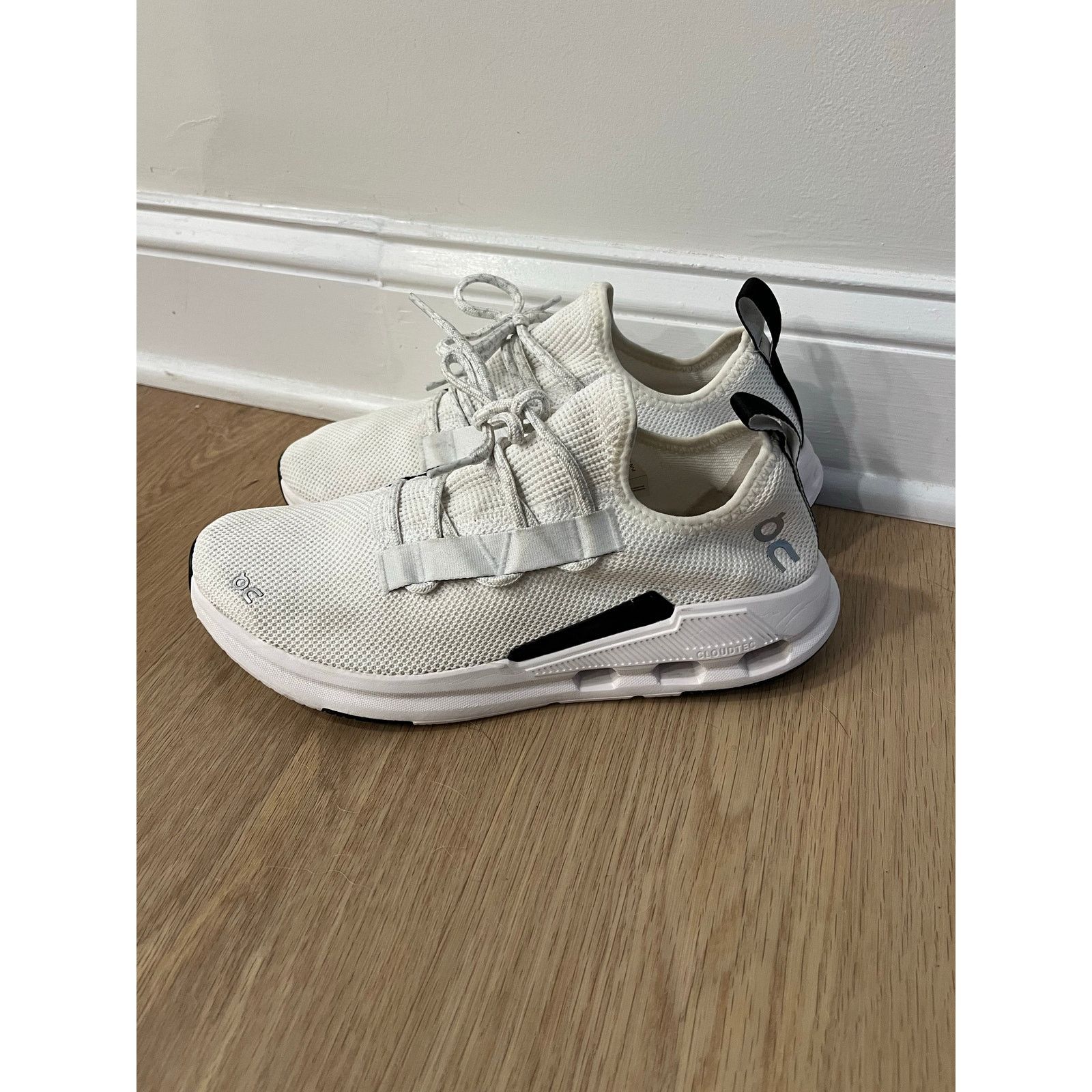 On On Mens Cloudeasy Undyed White/Black Running Size US 10 / EU 43 - 1 Thumbnail
