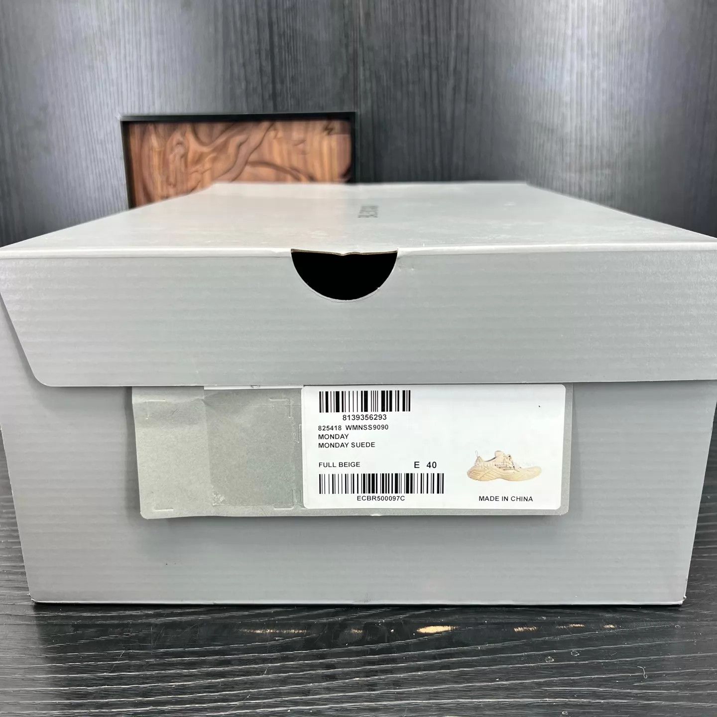 Balenciaga Balenciaga Monday Beige Size 40 Worn Twice Size US 7 / EU 40 - 9 Thumbnail