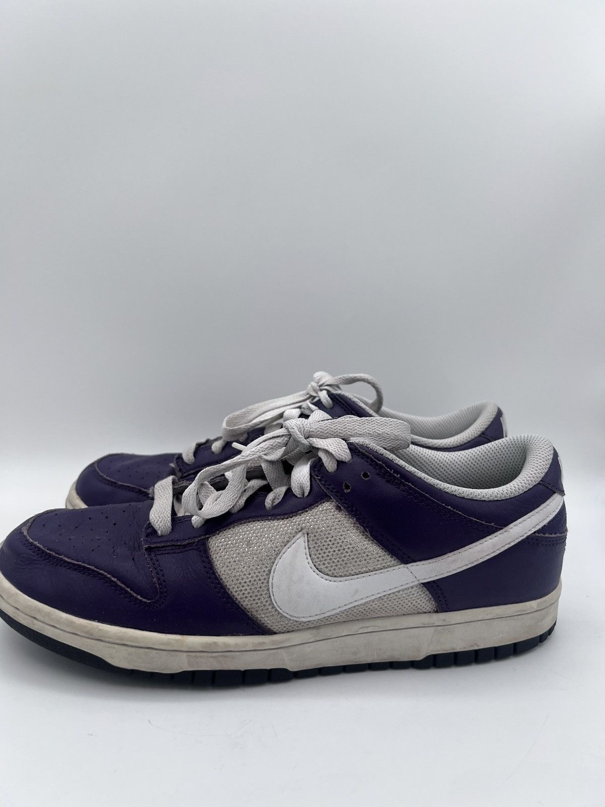 Nike Nike Dunk Low Women's Size 11 Running Shoes Purple White Size US 11 / IT 41 - 3 Thumbnail