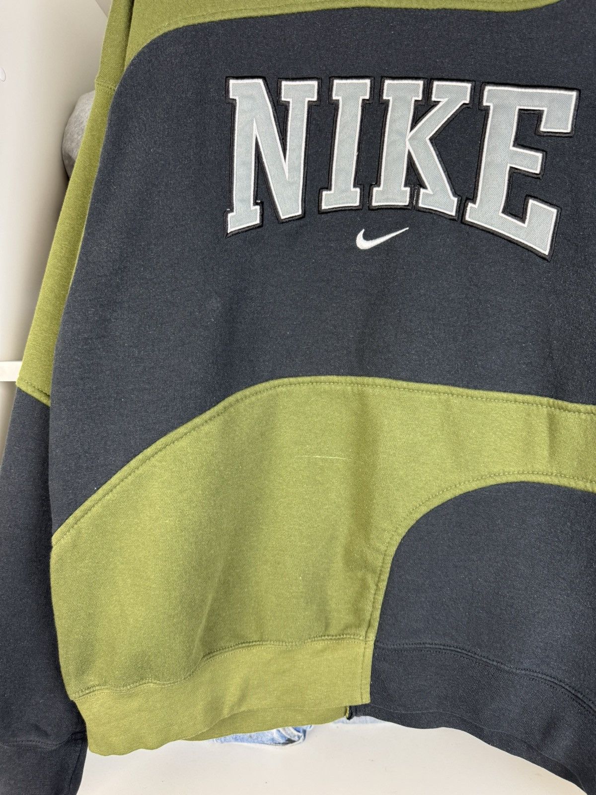 Nike Vintage Nike Reworked Two Tone Sweatshirt White Tag USA Size US L / EU 52-54 / 3 - 10 Thumbnail