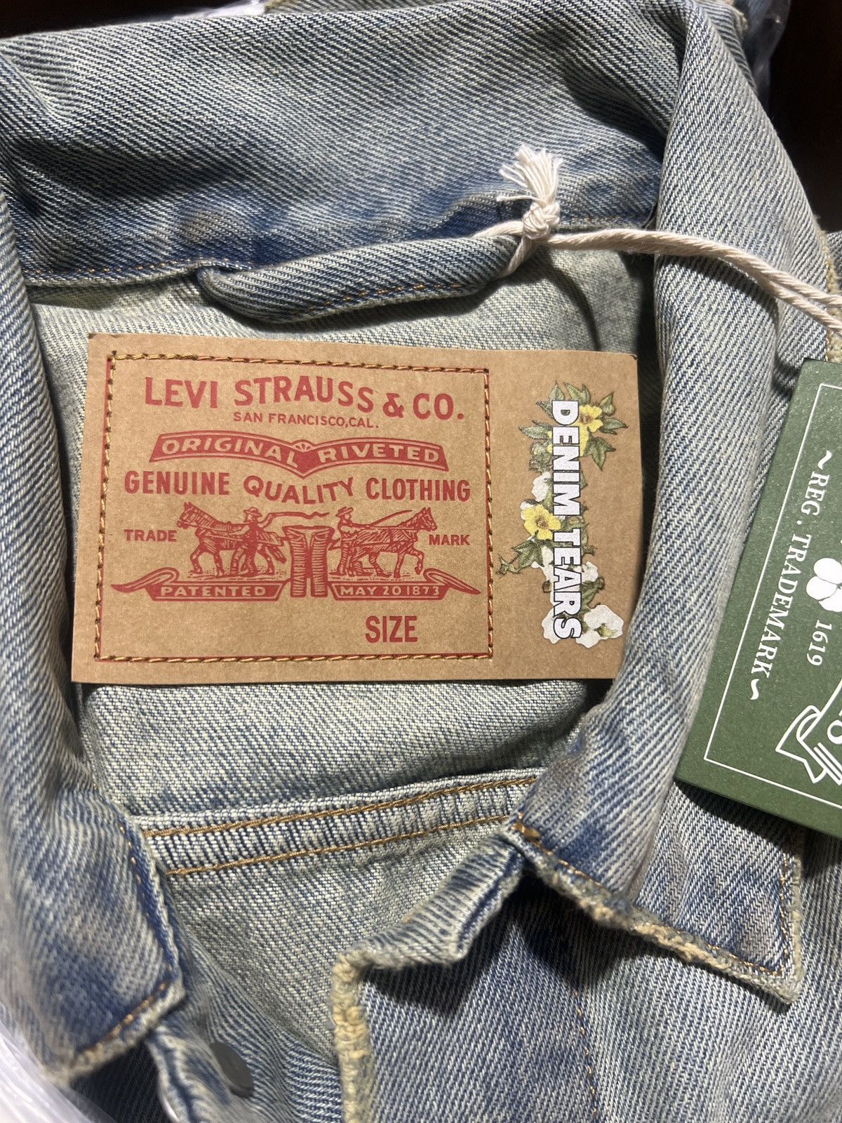 DENIM TEARS Denim Tears X Levi’s Dirty Was Wreath Denim Jacket Size US XL / EU 56 / 4 - 9 Thumbnail