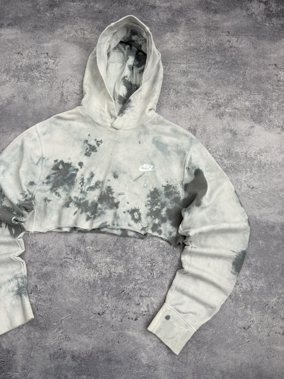 Nike Vintage Nike Y2K Cropped Hoodie Tie Dye Streetwear Size XS / US 0-2 / IT 36-38 - 6 Thumbnail