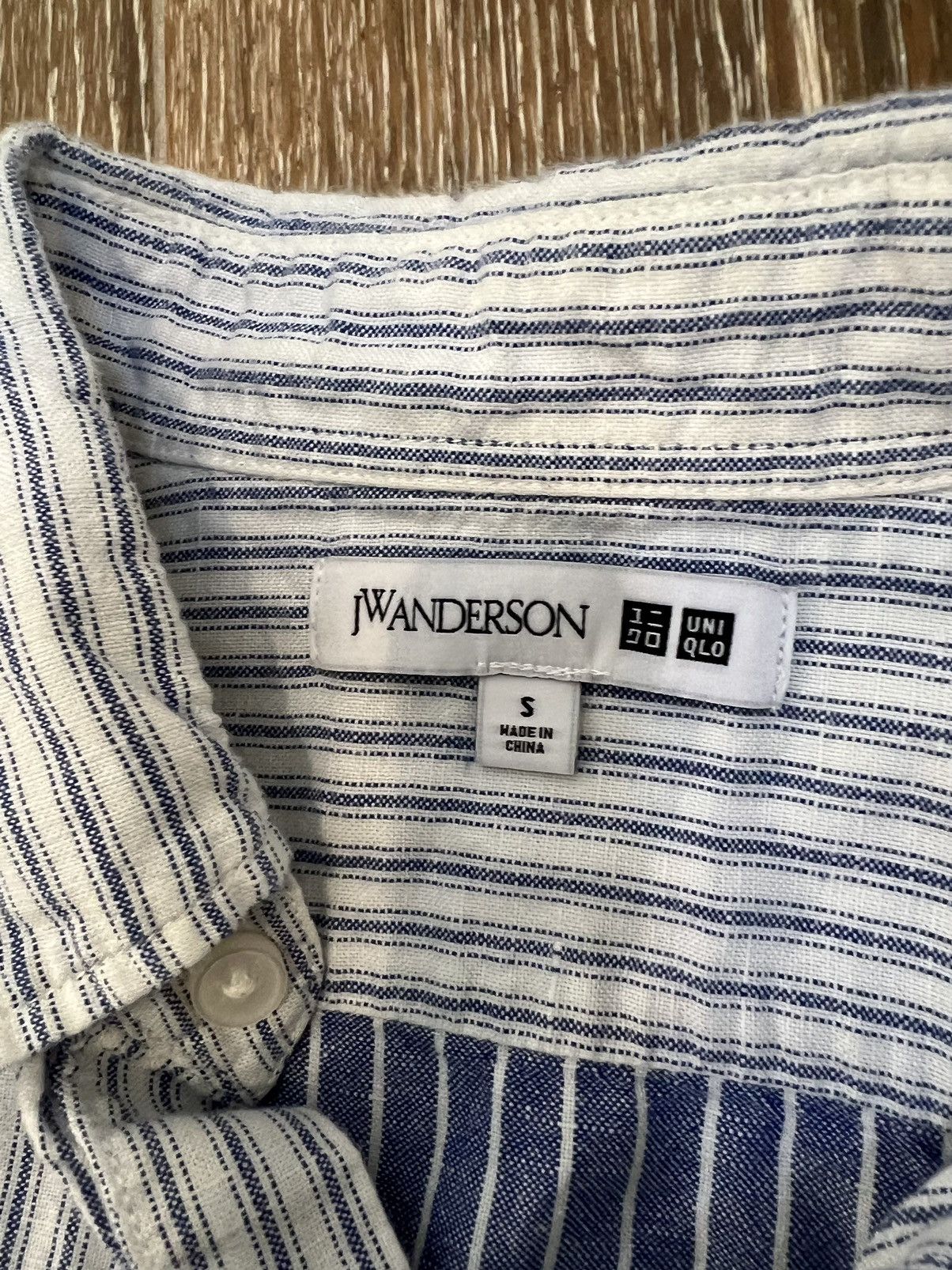 JW Anderson × Uniqlo Uniqlo Jw anderson button up shirt Size US S / EU 44-46 / 1 - 3 Thumbnail