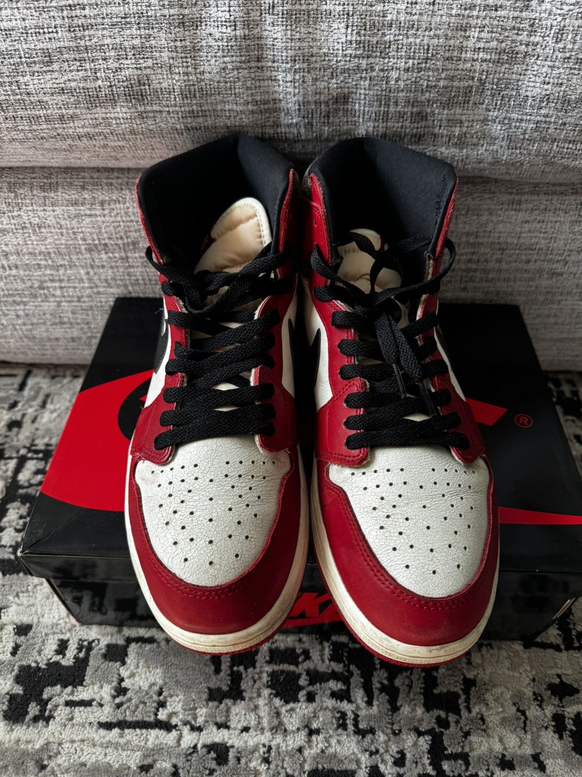 Nike Air Jordan 1 Retro High OG 'Chicago Lost & Found' Sample Size US 12 / EU 45 - 2 Thumbnail
