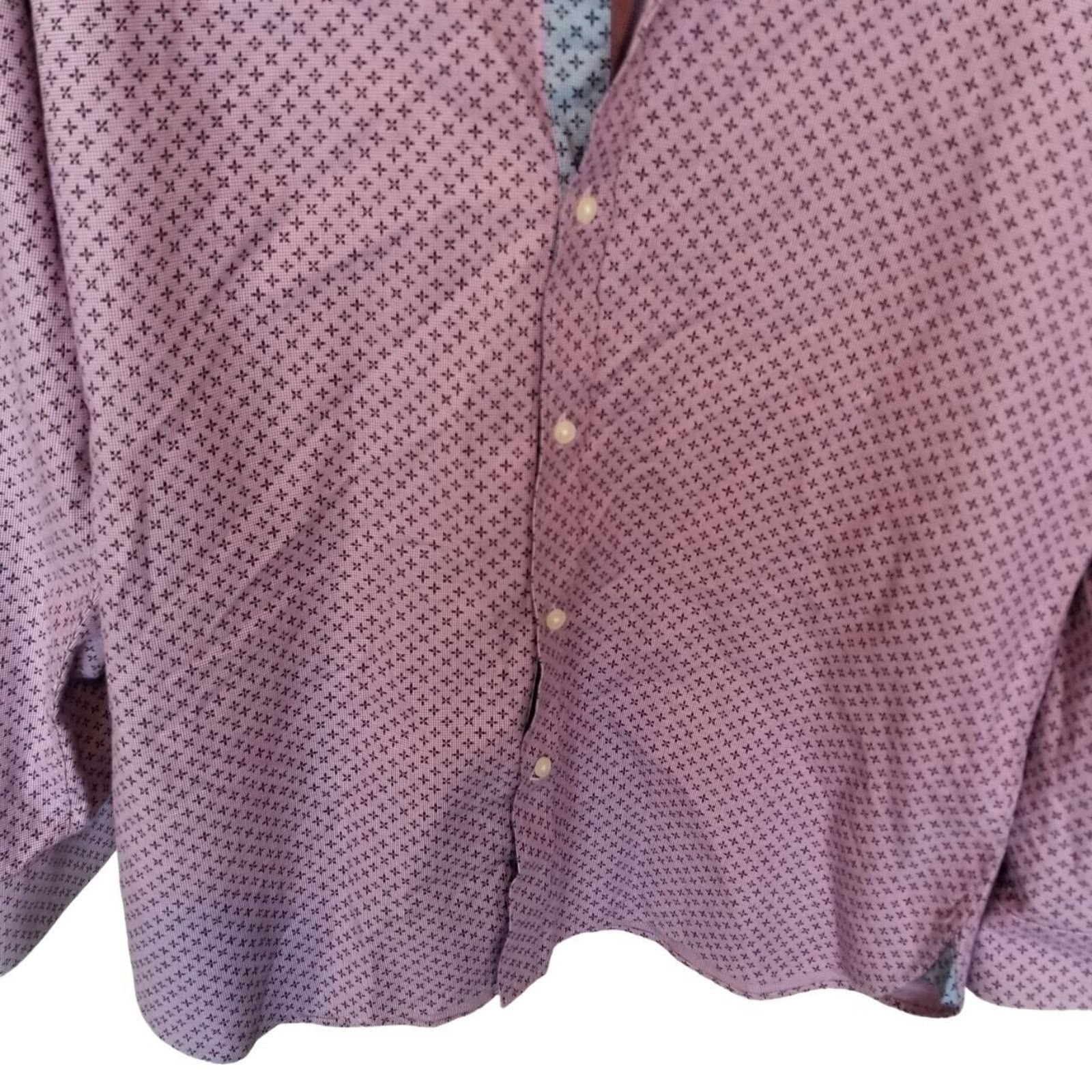 Ted Baker Ted Baker Endurance Mens Geometric Dress Shirt Size 34/35 Size US L / EU 52-54 / 3 - 3 Thumbnail