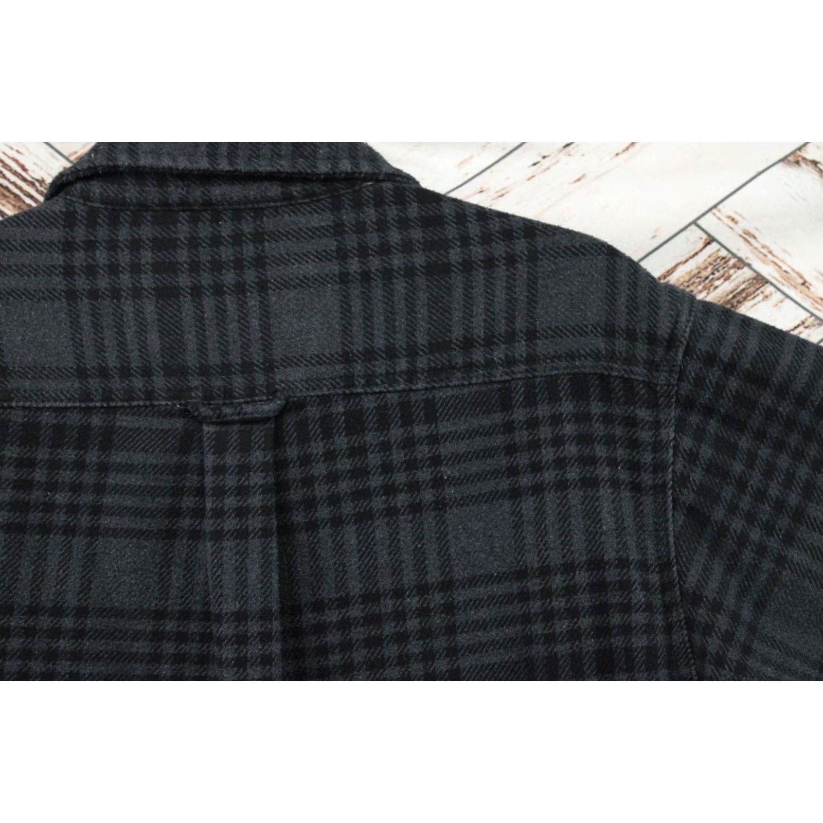Orvis ORVIS Shirt Mens Large Heavy Flannel Gray Black Plaid Button Up Shacket Pockets Size US L / EU 52-54 / 3 - 4 Thumbnail