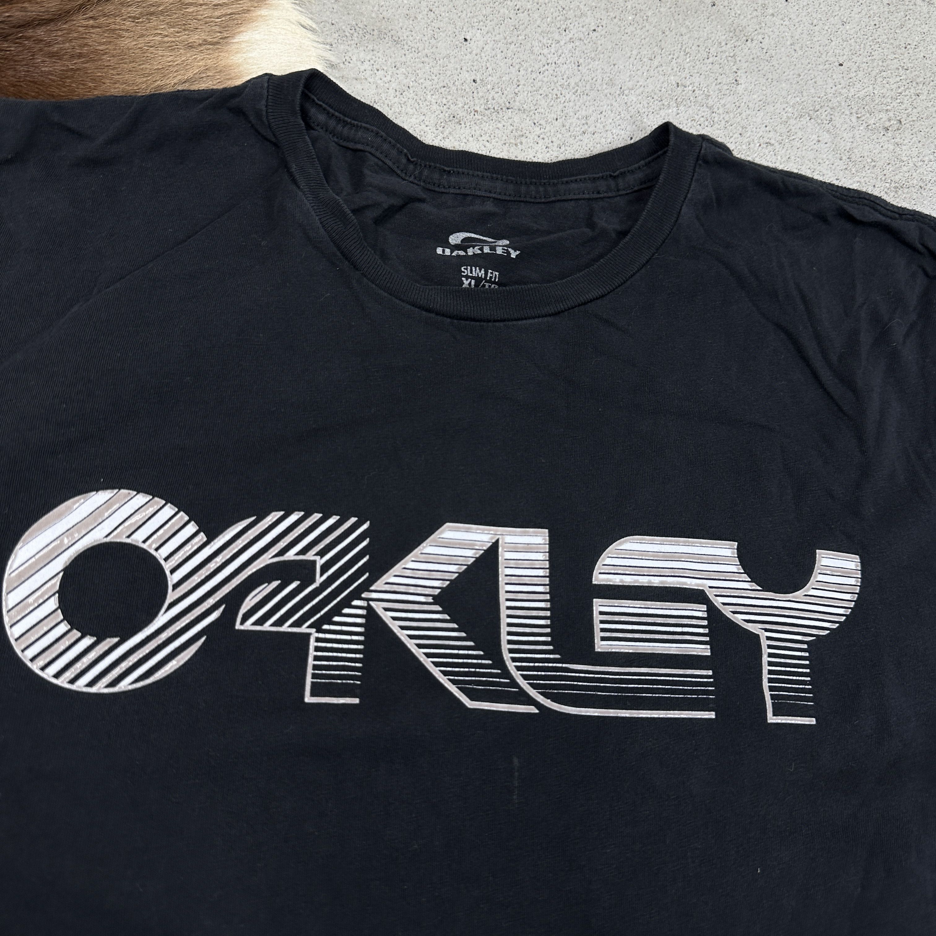 Oakley × Vintage Vintage 00s Casual Preppy Slim fit Oakley T-shirt Size US XL / EU 56 / 4 - 2 Thumbnail