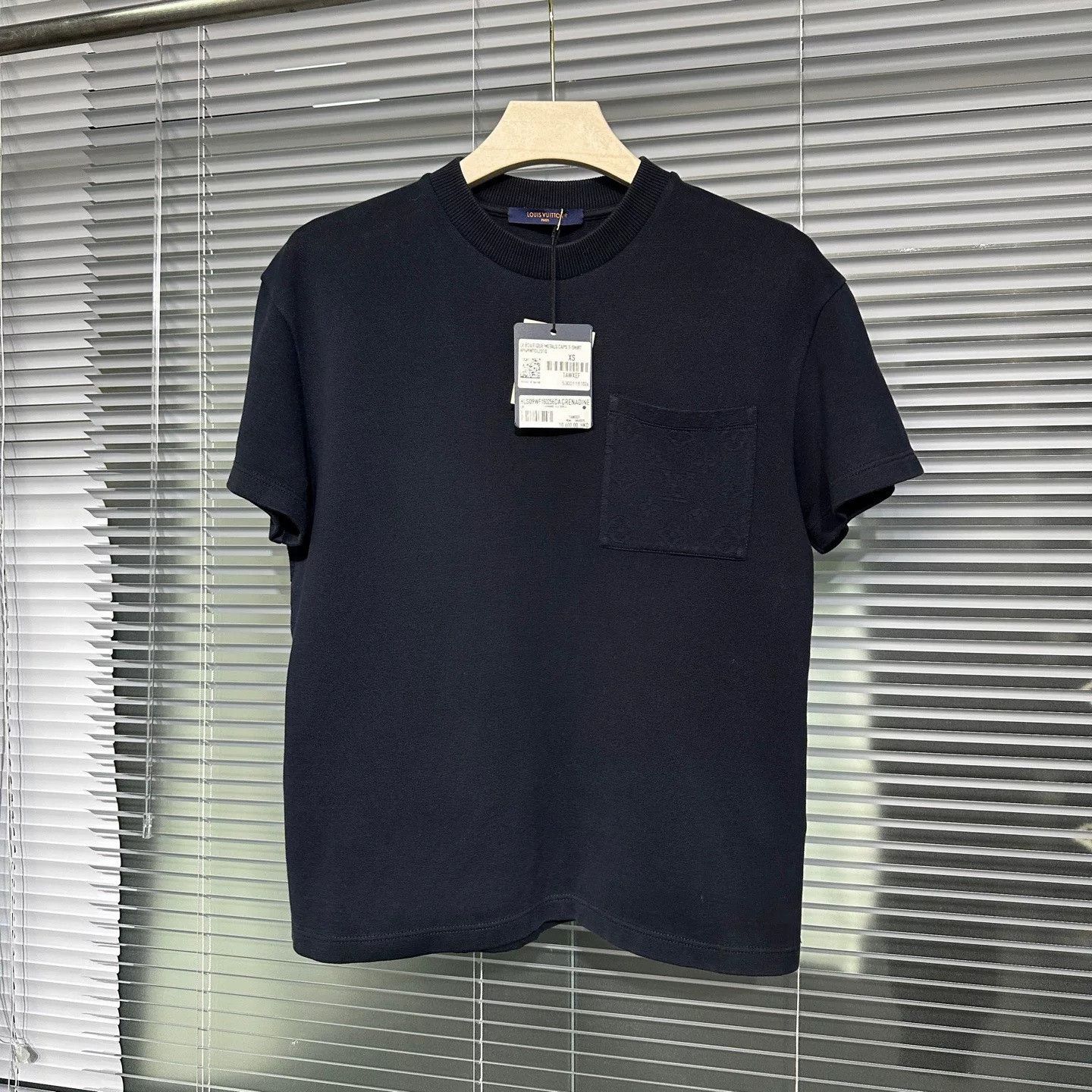 Louis Vuitton LV Spring 25 XS Black Short Sleeve Size US XS / EU 42 / 0 - 1 Thumbnail