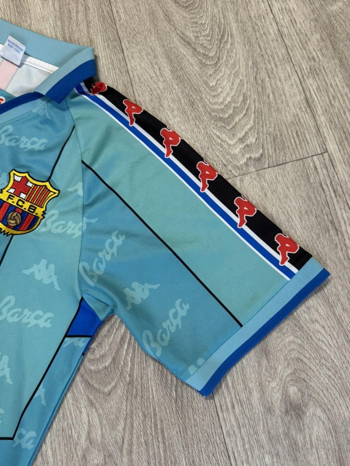Kappa 🔷Retro Kappa Barcelona 1996/97 Ronaldo #9 Soccer jersey🔷 Size US M / EU 48-50 / 2 - 3 Thumbnail