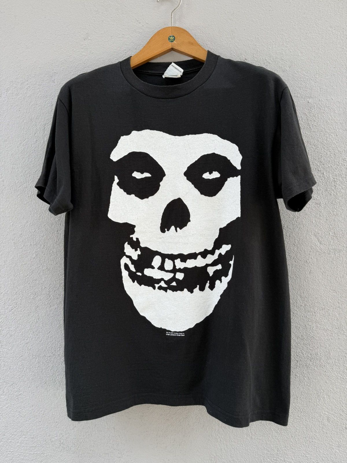 Band Tees Vintage Misfits Cyclopian Music Big Skull Face Faded Tee Size US M / EU 48-50 / 2 - 1 Thumbnail