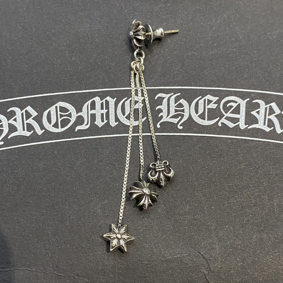 アクセサリー CHROME HEARTS Earrings JOJO 3 Charm アクセサリー CHROME HEARTS Earrings JOJO 3 Charm Chrome Hearts