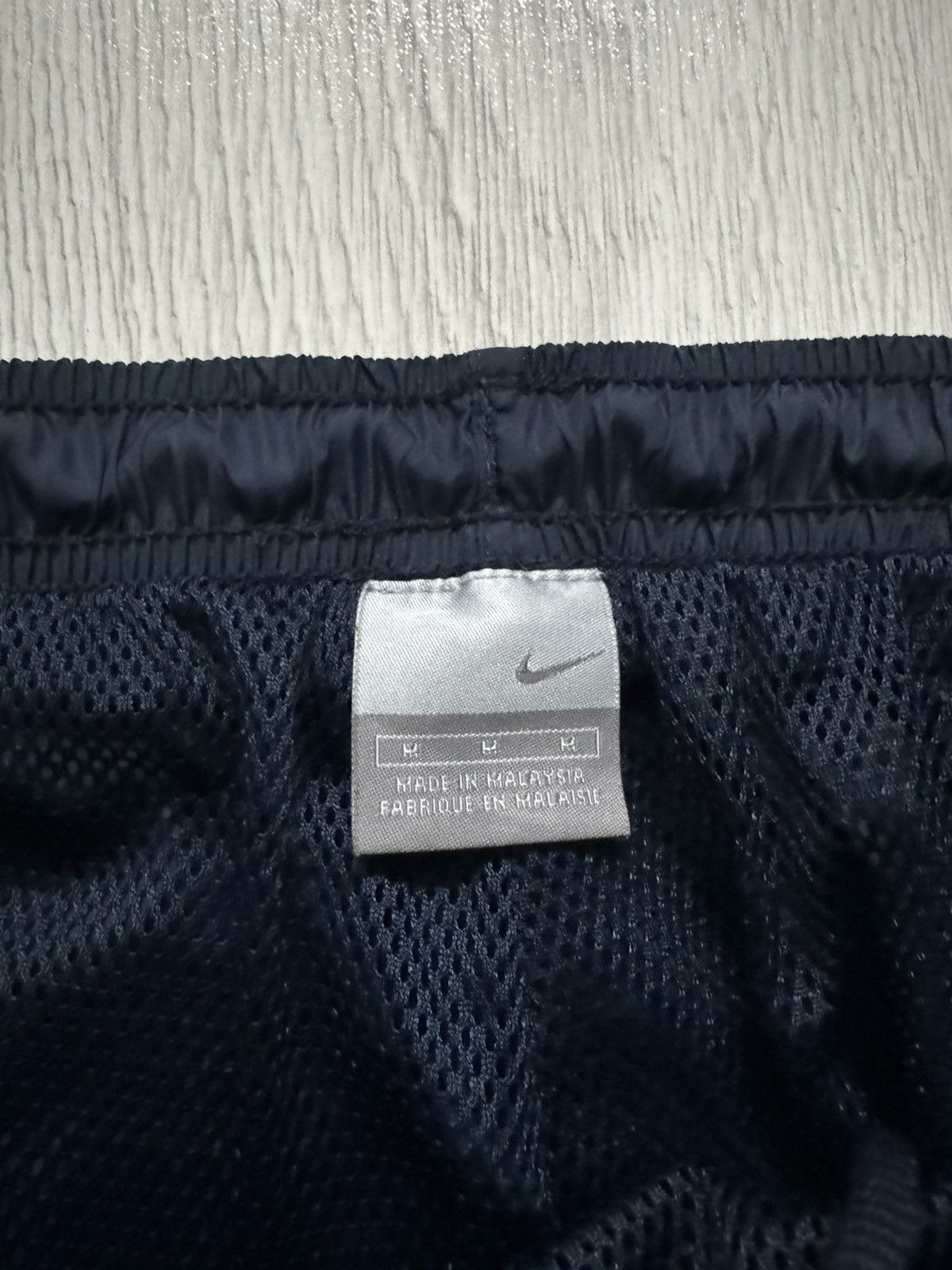 Vintage Vintage nike track pants y2k acg gorpcore sweatpants Size US 32 / EU 48 - 5 Thumbnail