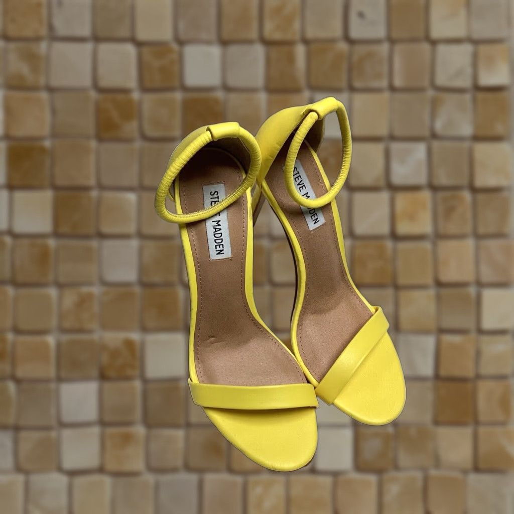 Vintage Steve Madden Yellow High Heel Shoes Sandals Ankle Strap Leather Upper Size 8.5 Womens