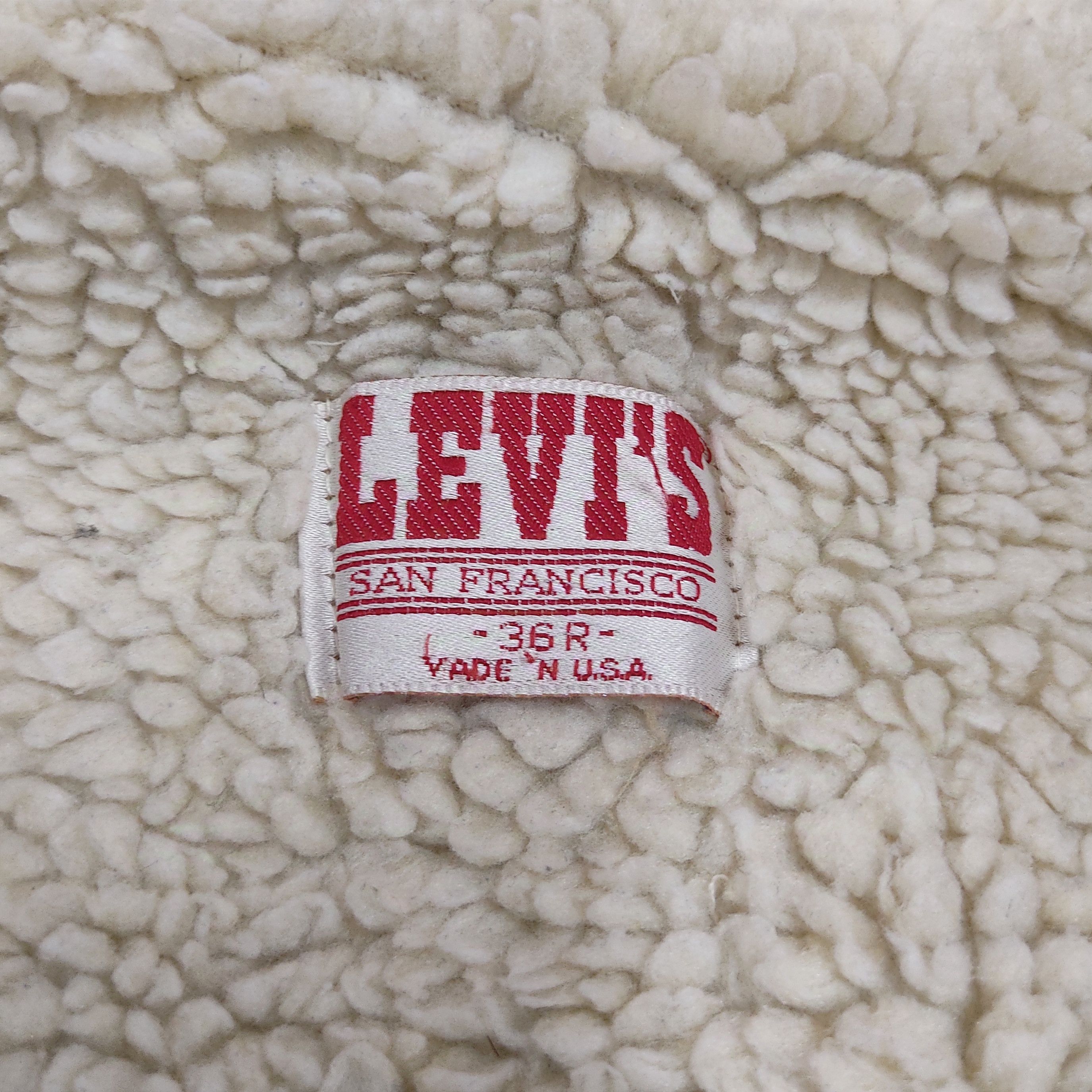 Levi's Vintage 80s Levi's Sherpa Lined Distressed Trucker Jacket Size US S / EU 44-46 / 1 - 10 Thumbnail