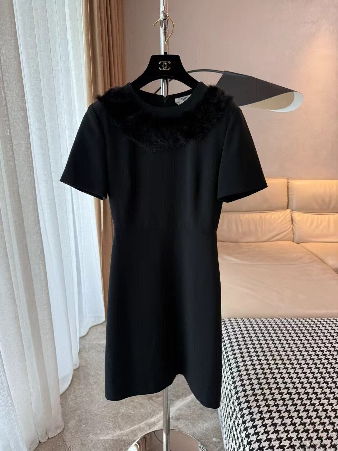 Fendi Fendi Black Classic Dress with Fur Trim Size S / US 4 / IT 40 - 1 Thumbnail